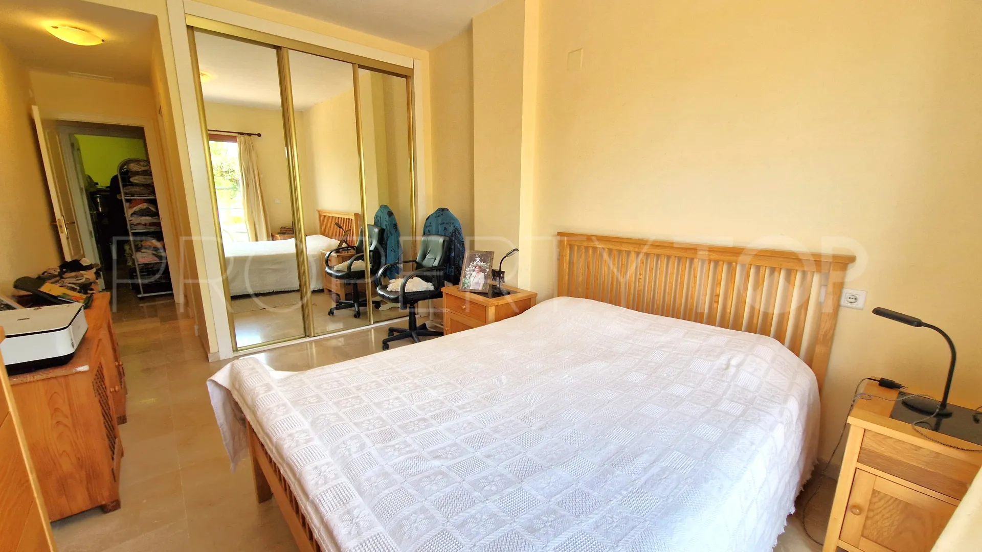 Princesa Kristina town house for sale
