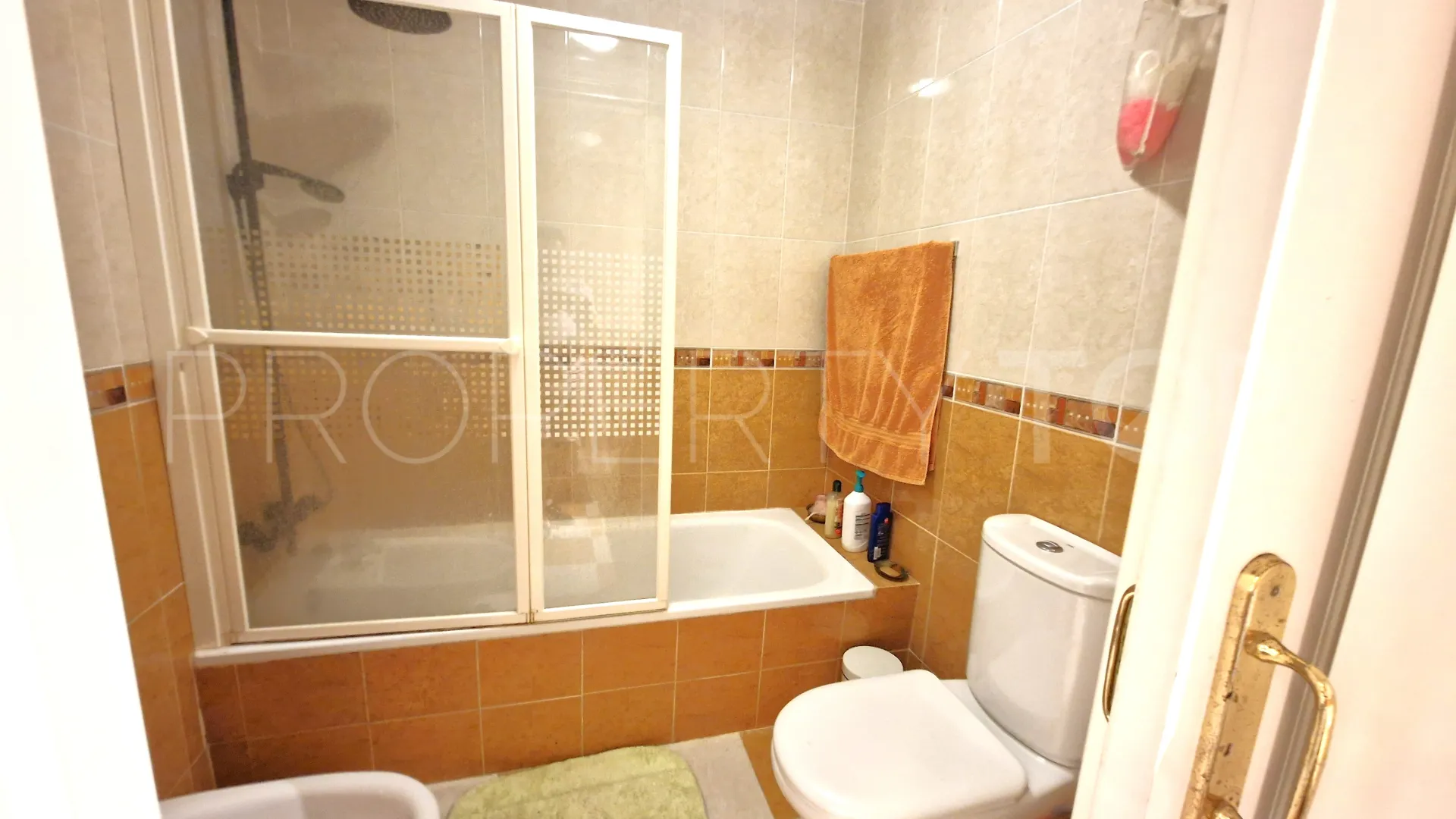 Princesa Kristina town house for sale