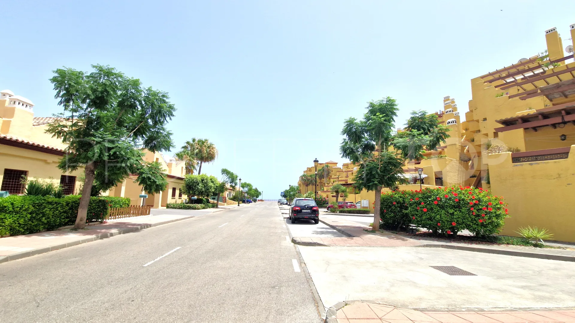 Princesa Kristina town house for sale