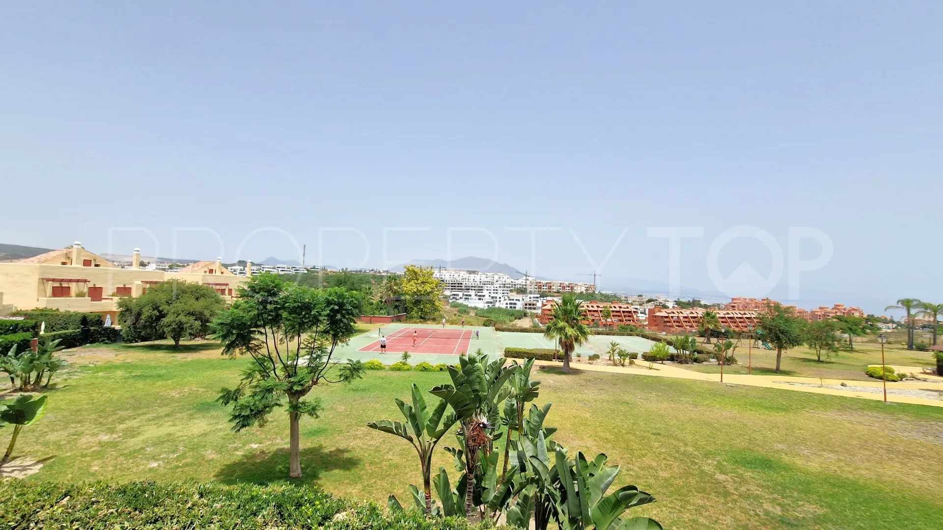 Princesa Kristina town house for sale