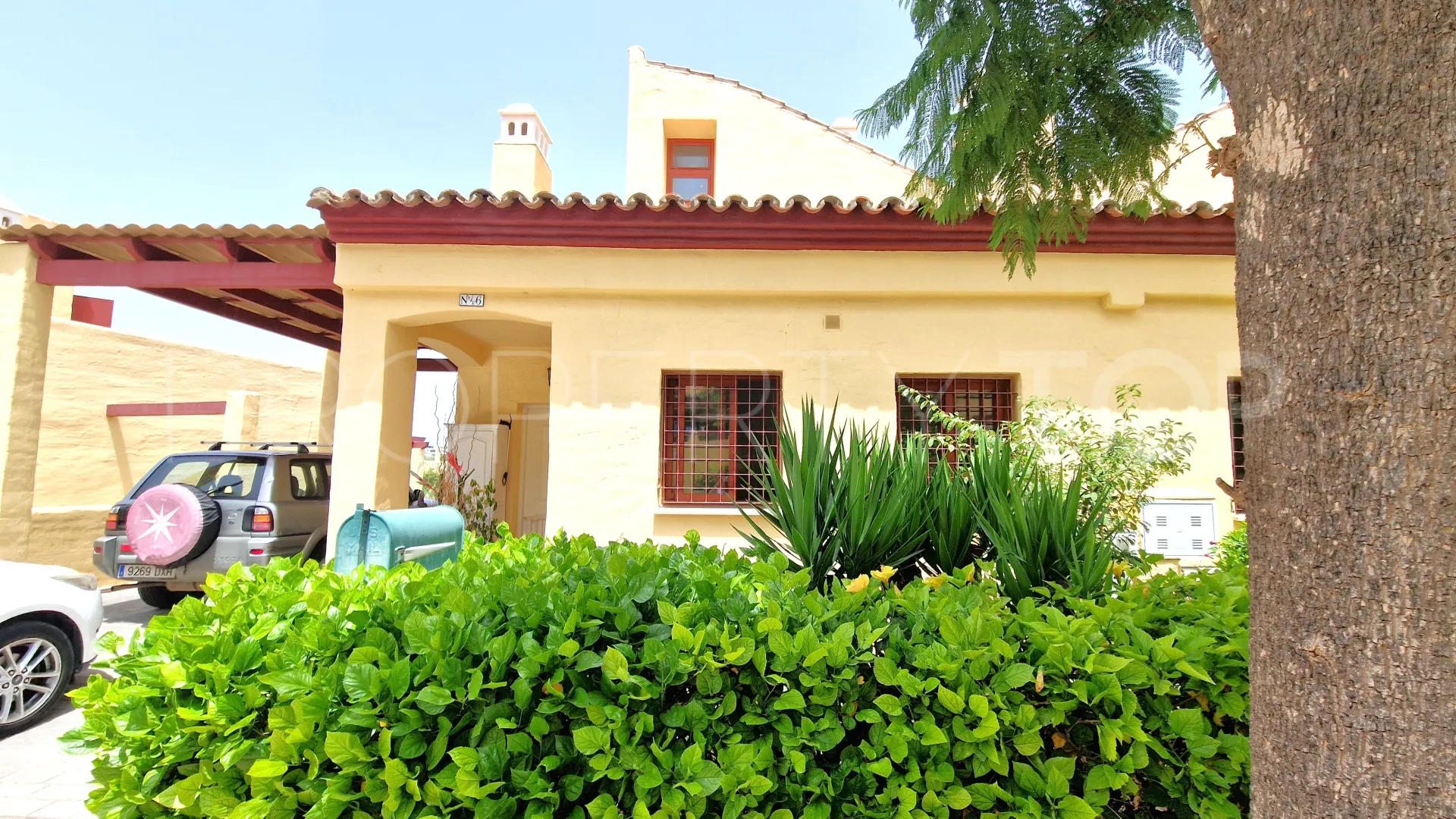 Princesa Kristina town house for sale