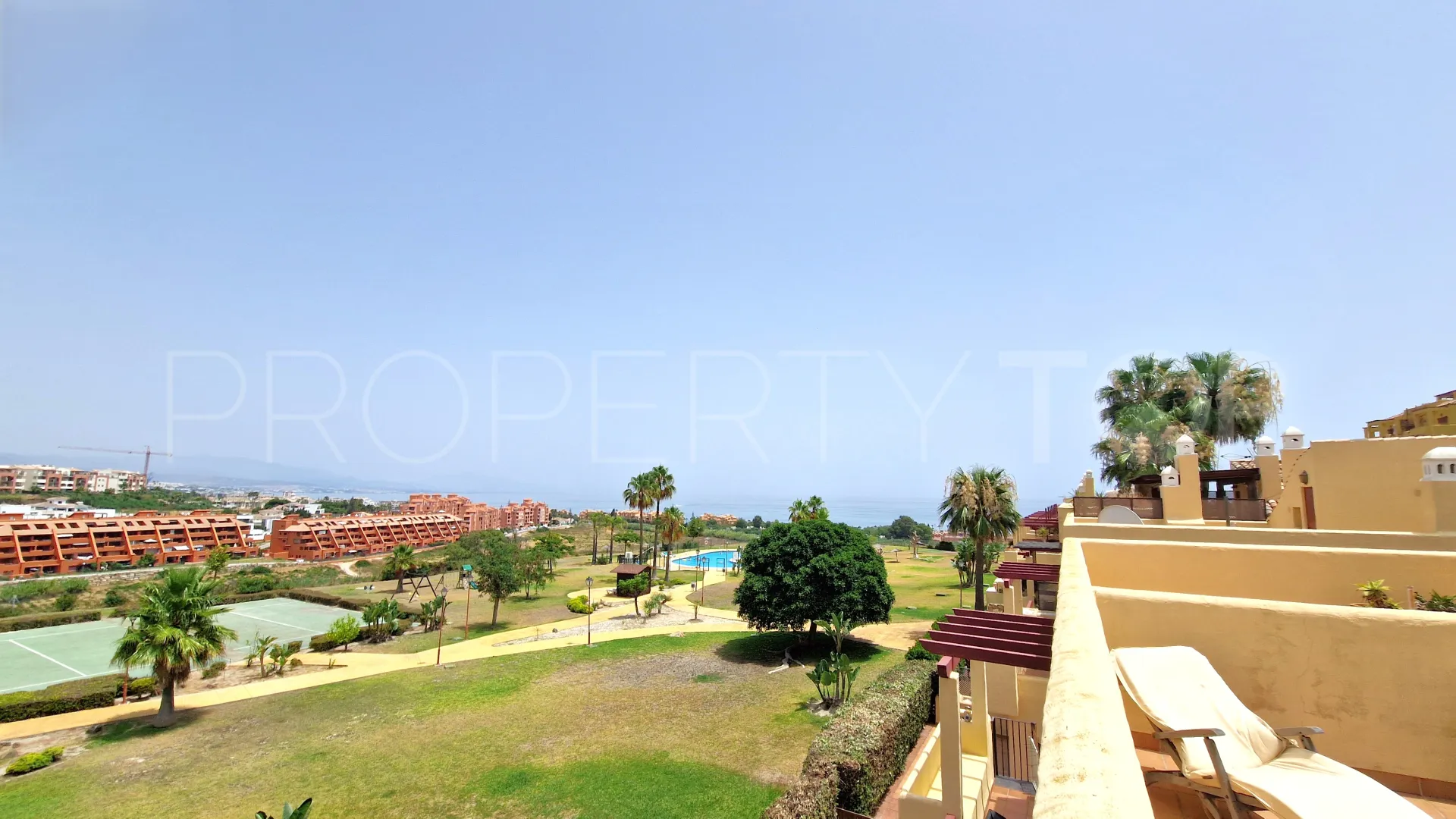 Princesa Kristina town house for sale