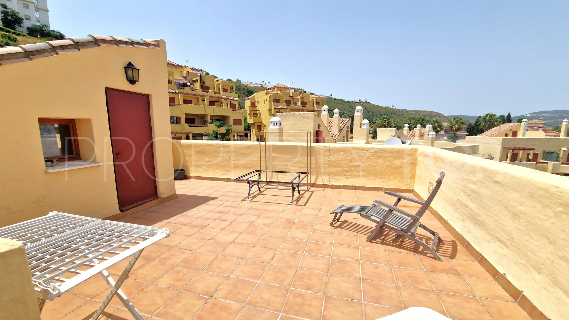 Princesa Kristina town house for sale