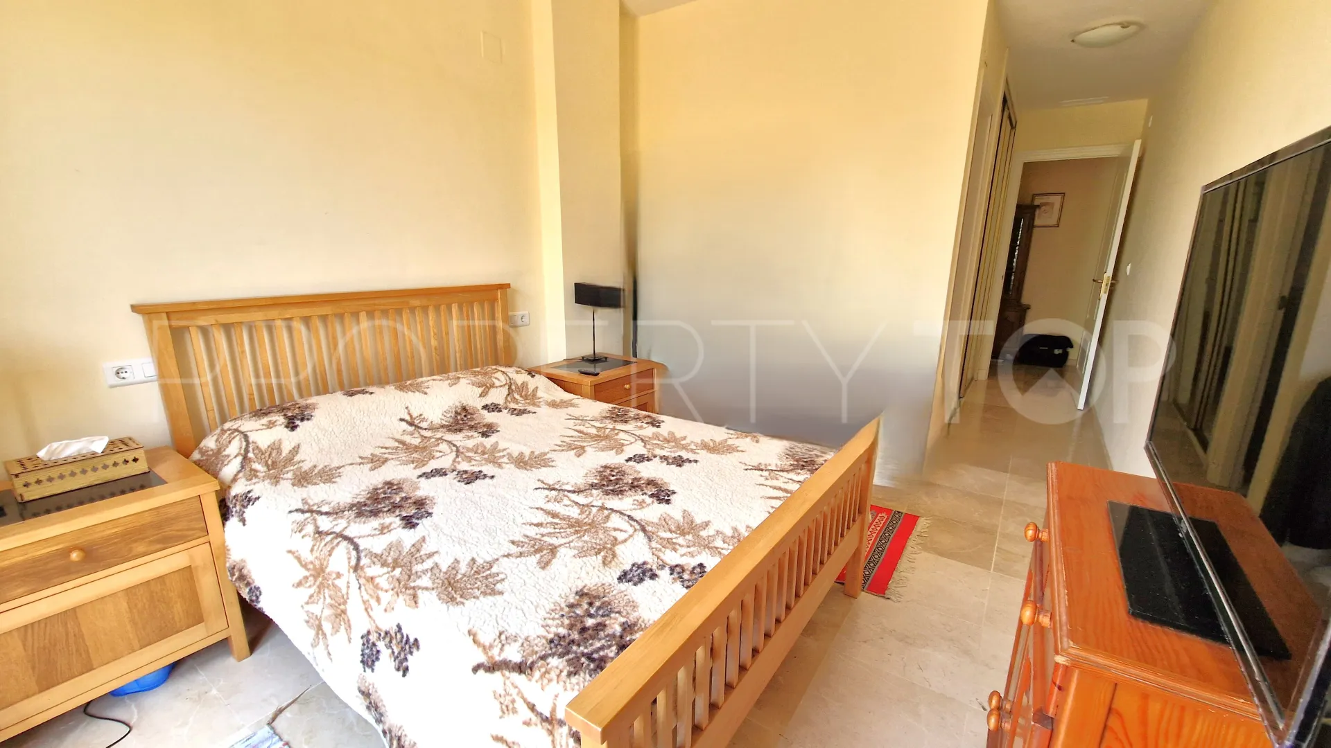 Princesa Kristina town house for sale