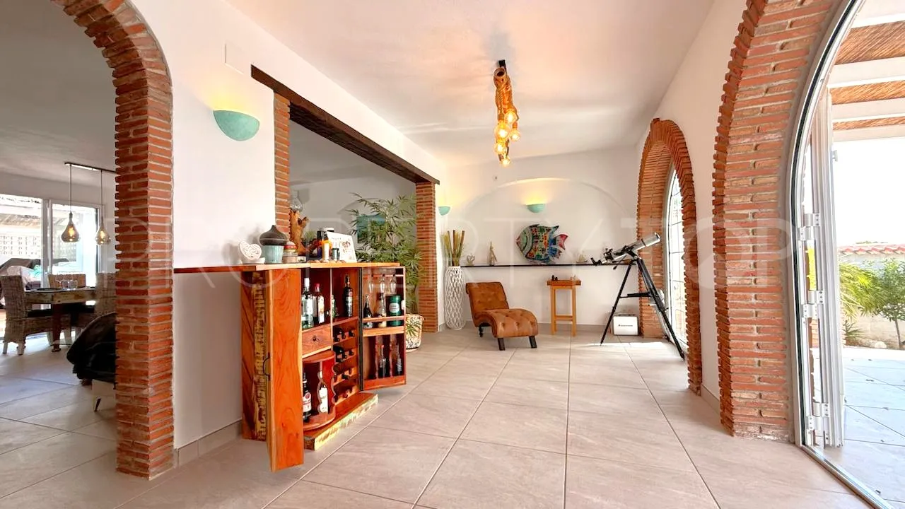 3 bedrooms house in Hacienda Guadalupe for sale