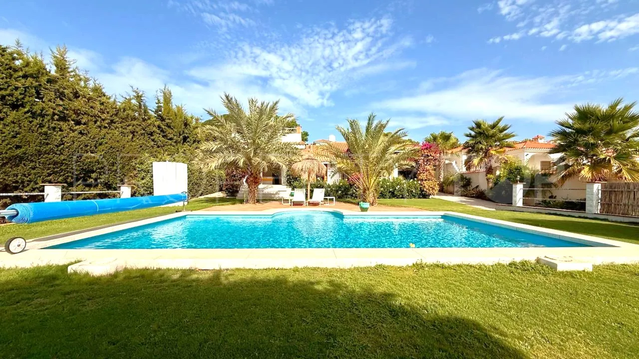 3 bedrooms house in Hacienda Guadalupe for sale