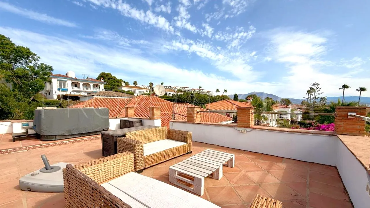 3 bedrooms house in Hacienda Guadalupe for sale