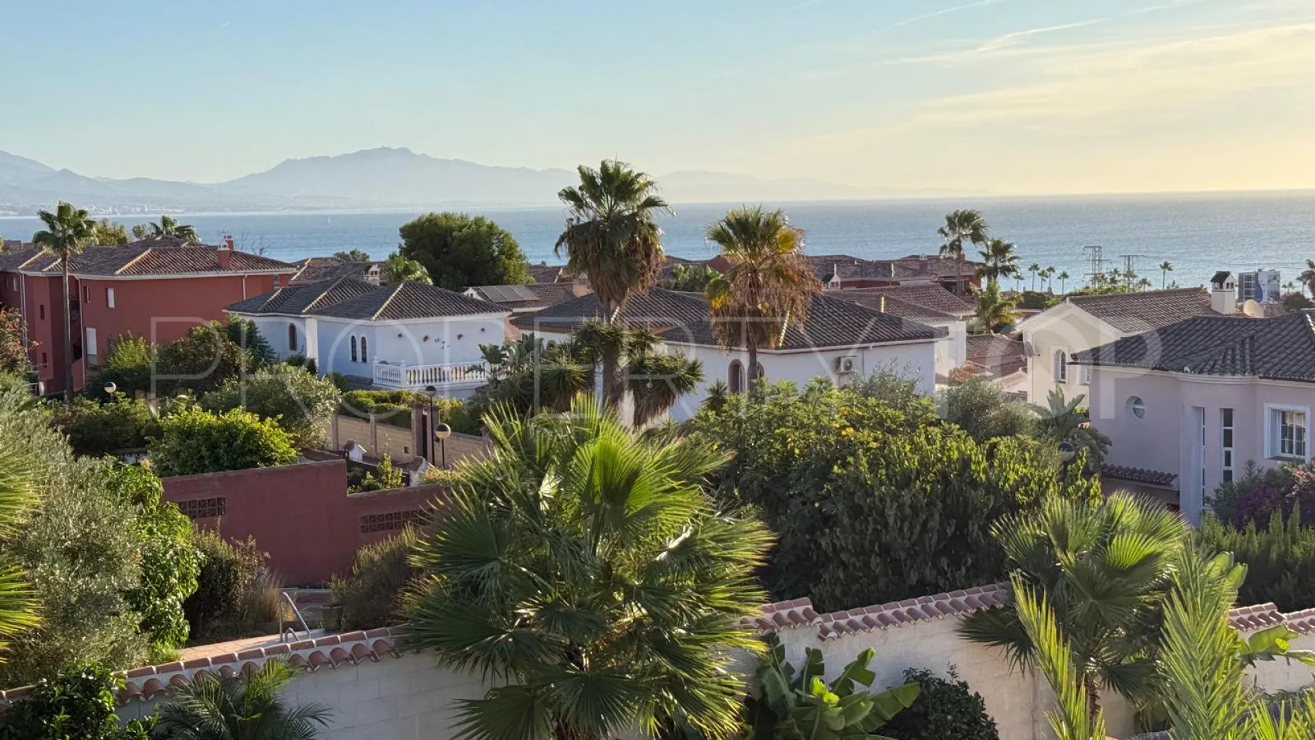 3 bedrooms house in Hacienda Guadalupe for sale