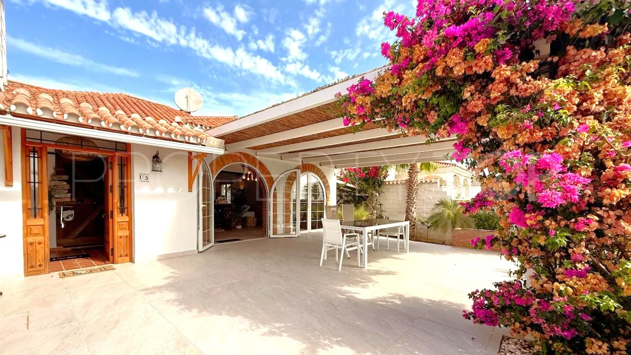 3 bedrooms house in Hacienda Guadalupe for sale