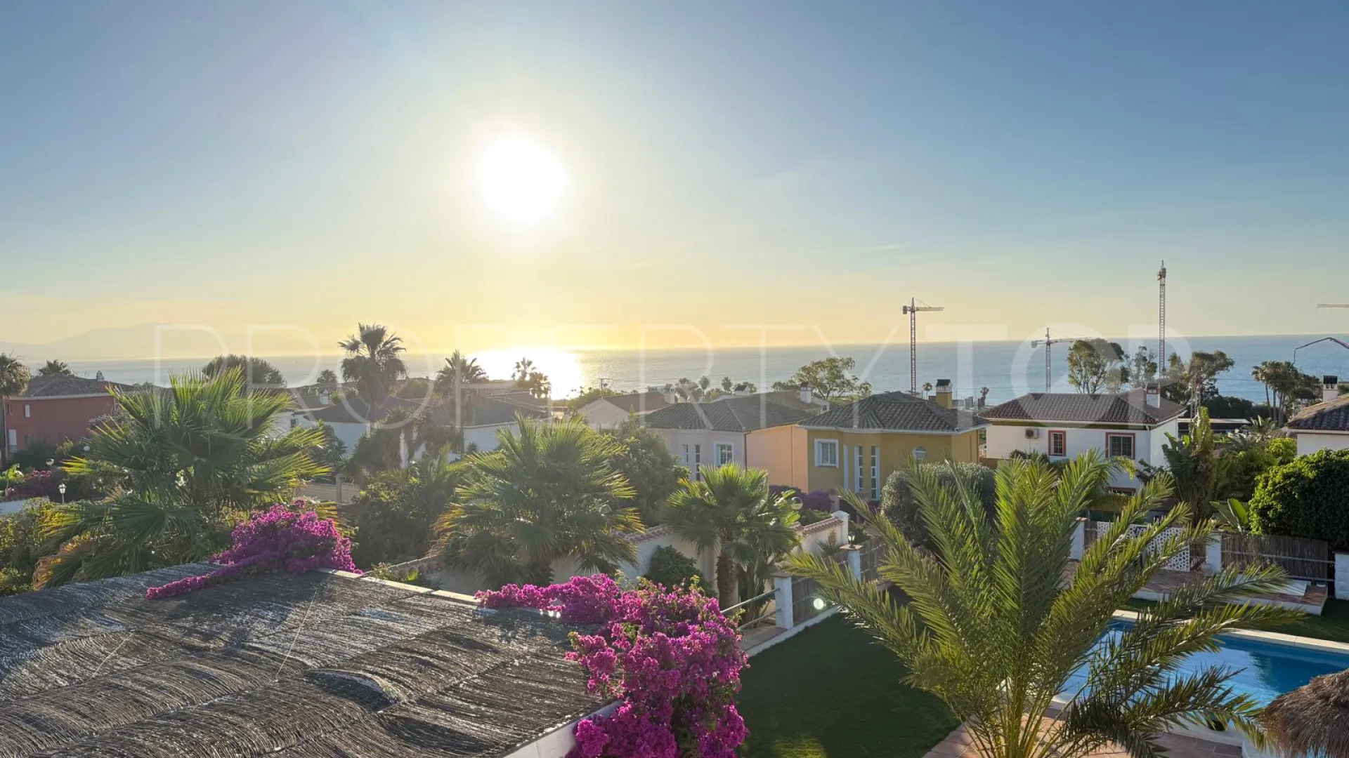 3 bedrooms house in Hacienda Guadalupe for sale