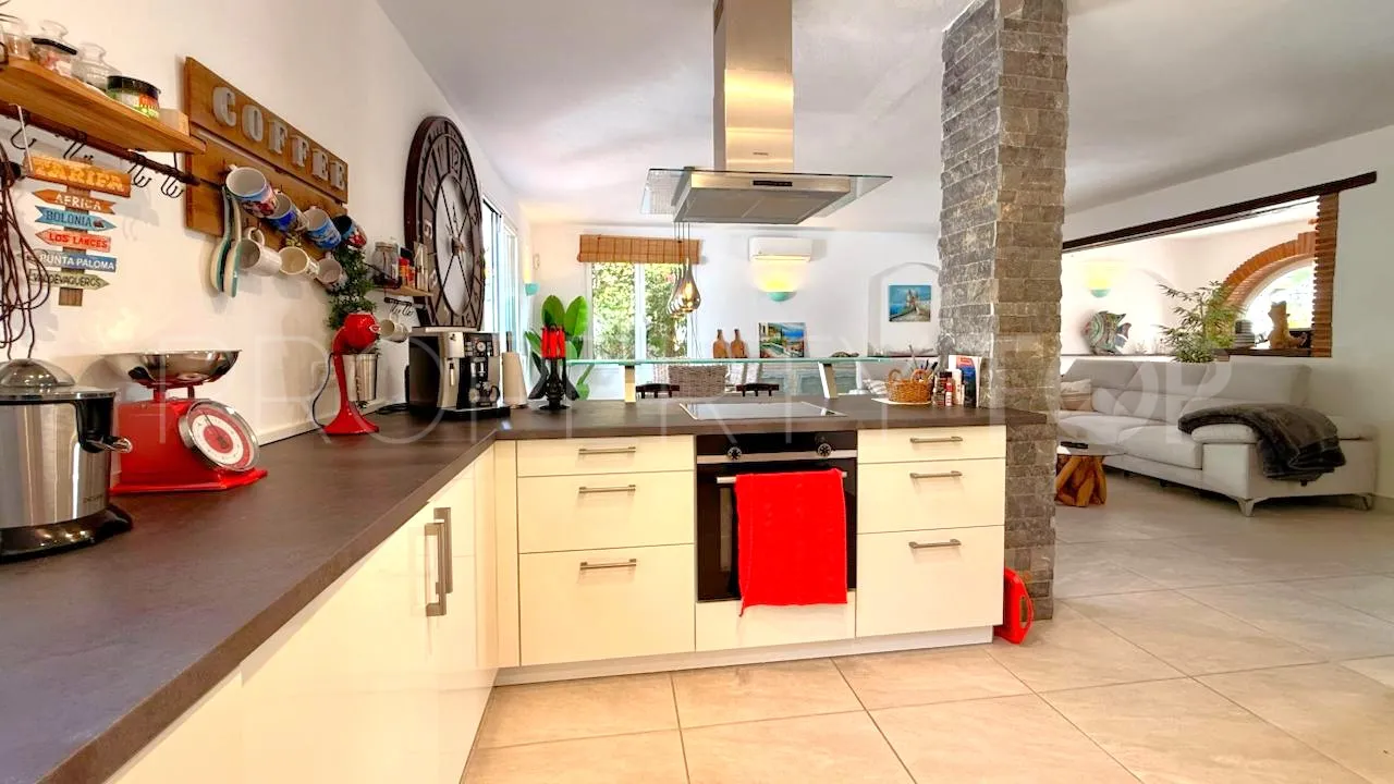 3 bedrooms house in Hacienda Guadalupe for sale