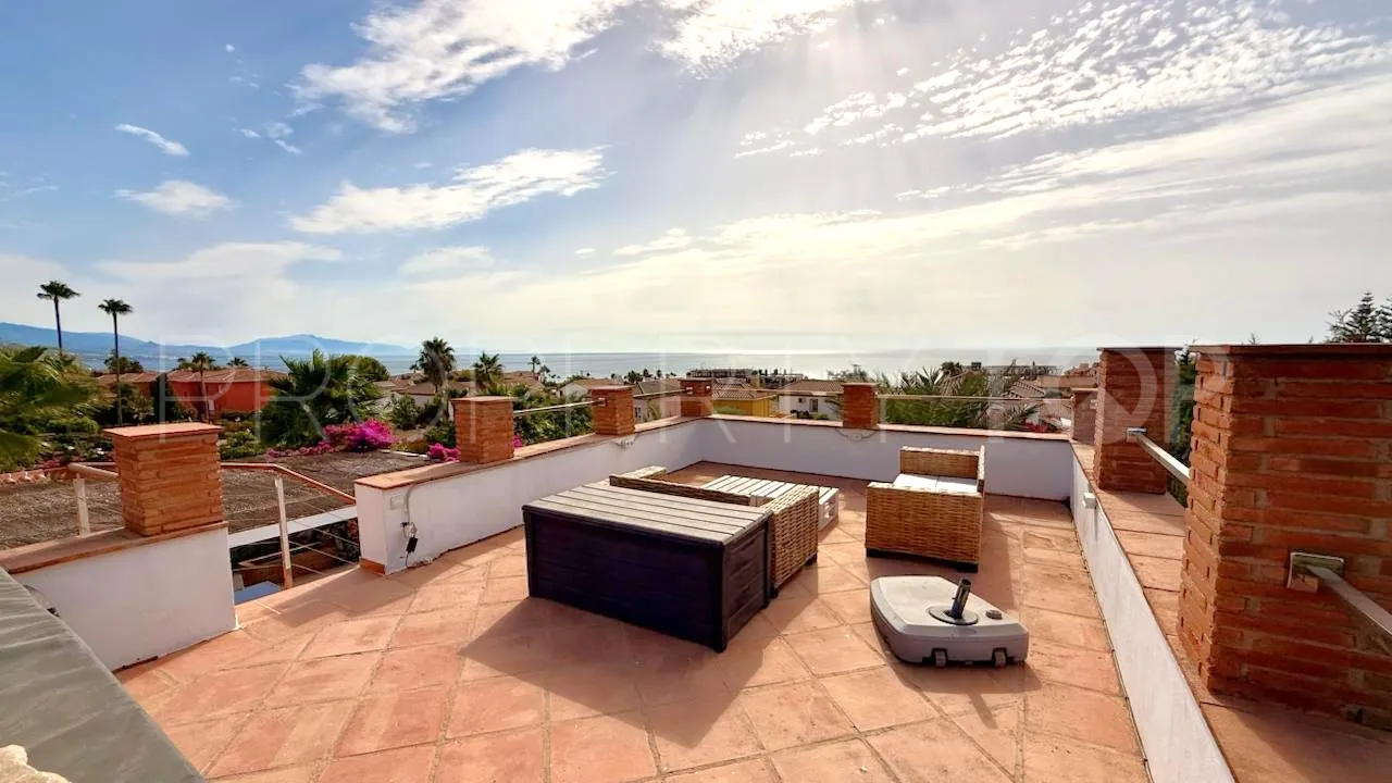 3 bedrooms house in Hacienda Guadalupe for sale