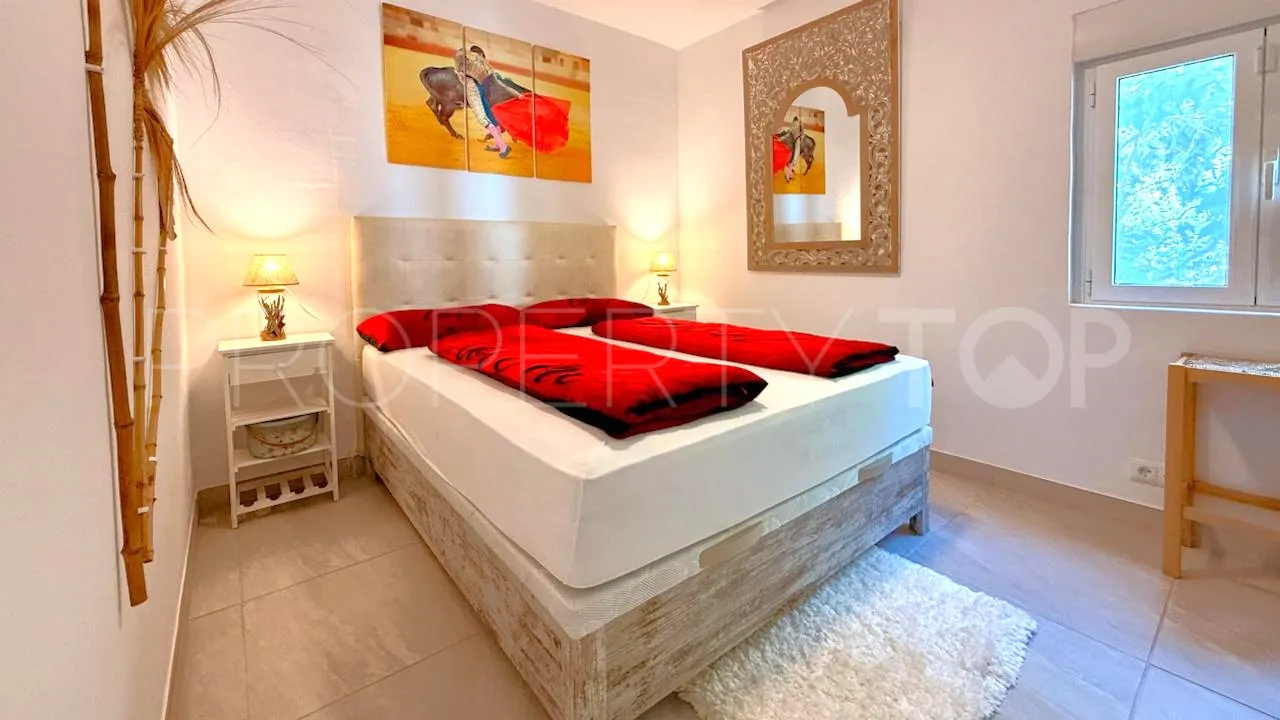 3 bedrooms house in Hacienda Guadalupe for sale