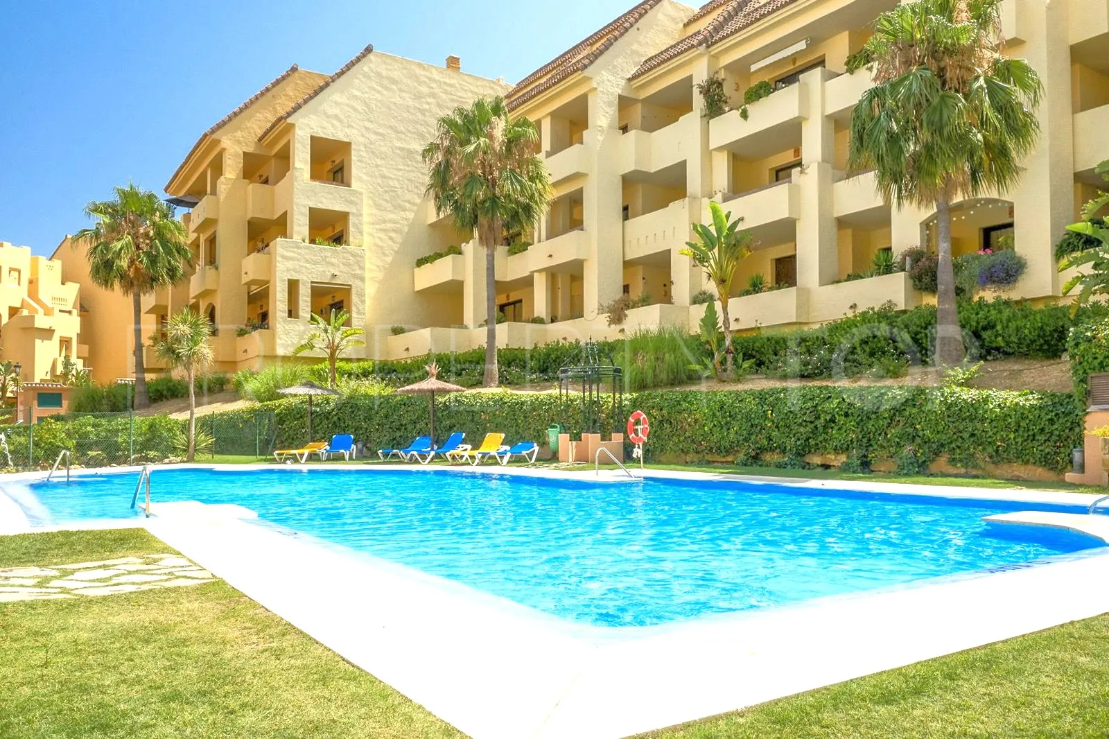 Apartment for sale in Duquesa Village
