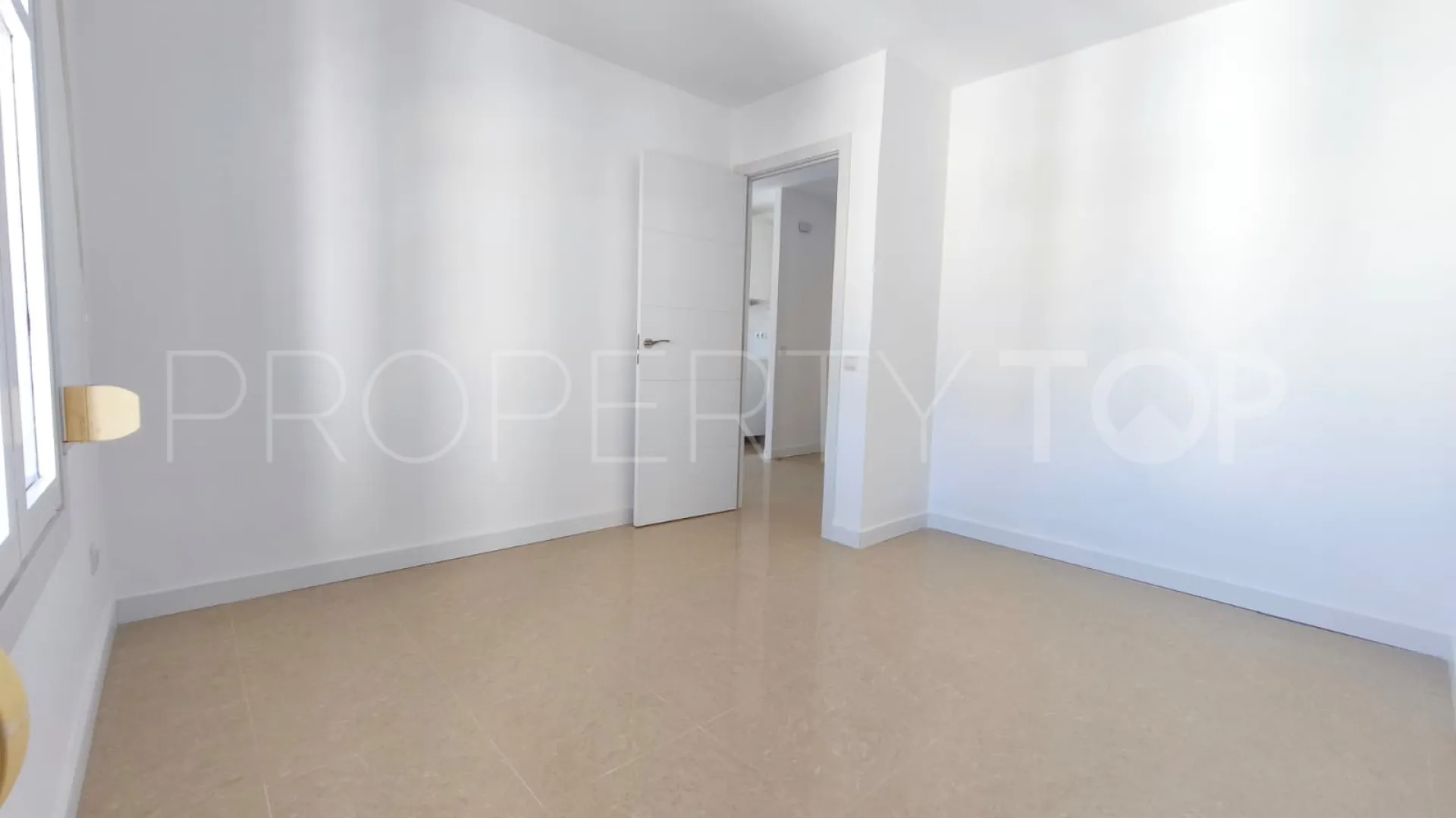 For sale Sabinillas penthouse with 1 bedroom