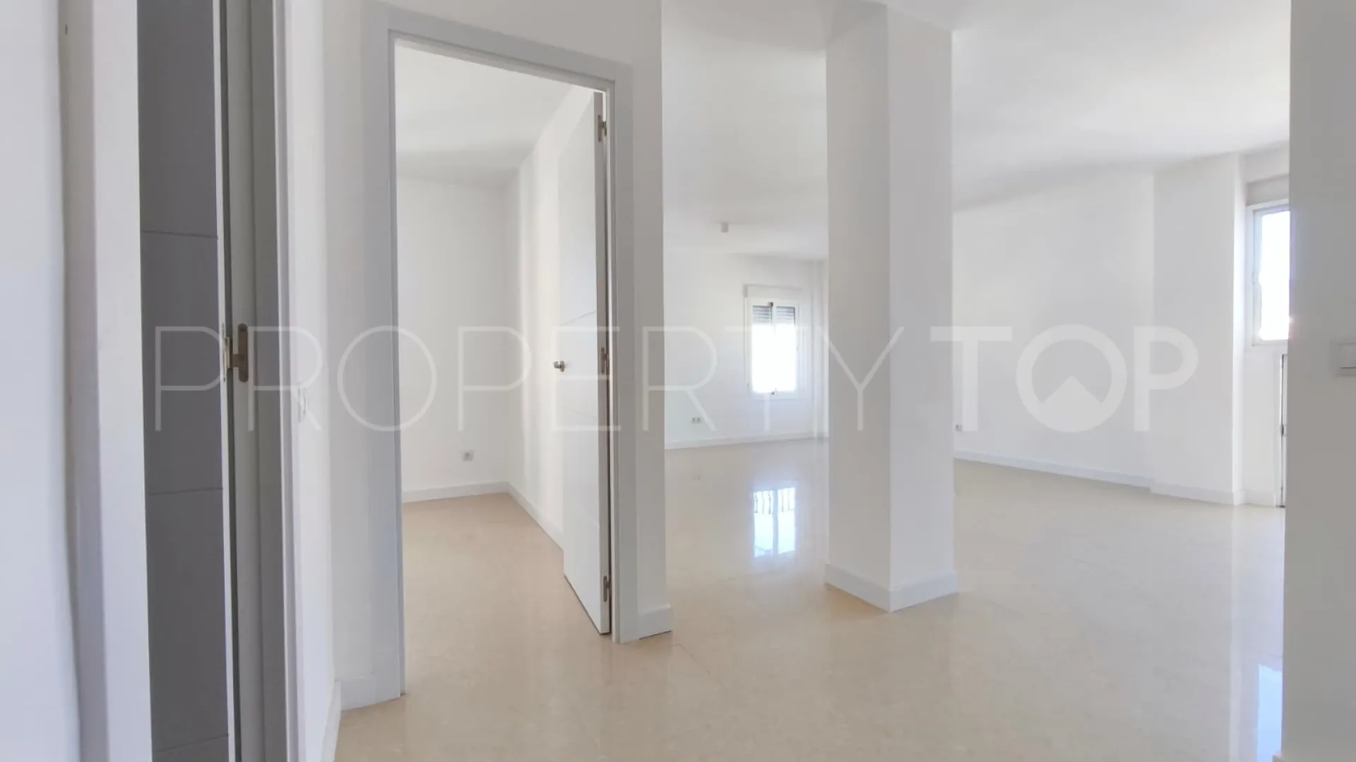 For sale Sabinillas penthouse with 1 bedroom