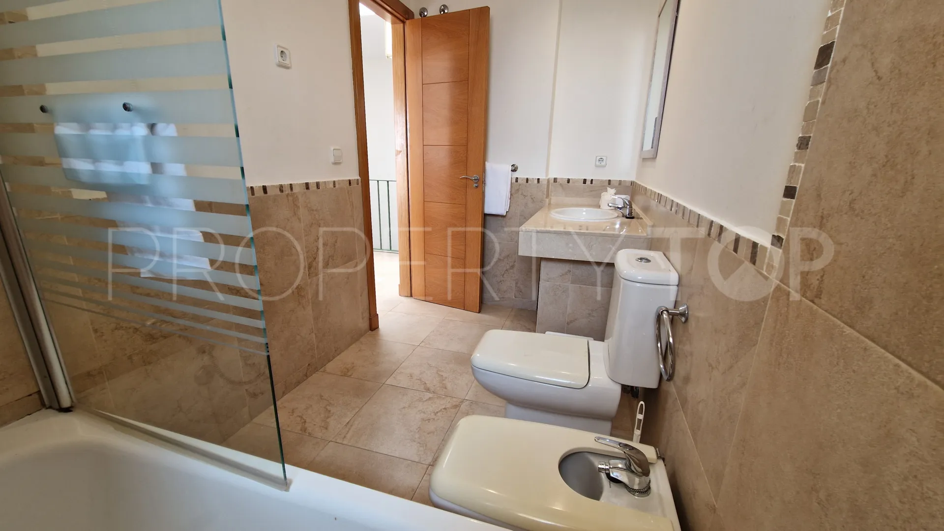 Bahia de las Rocas, atico duplex en venta de 3 dormitorios