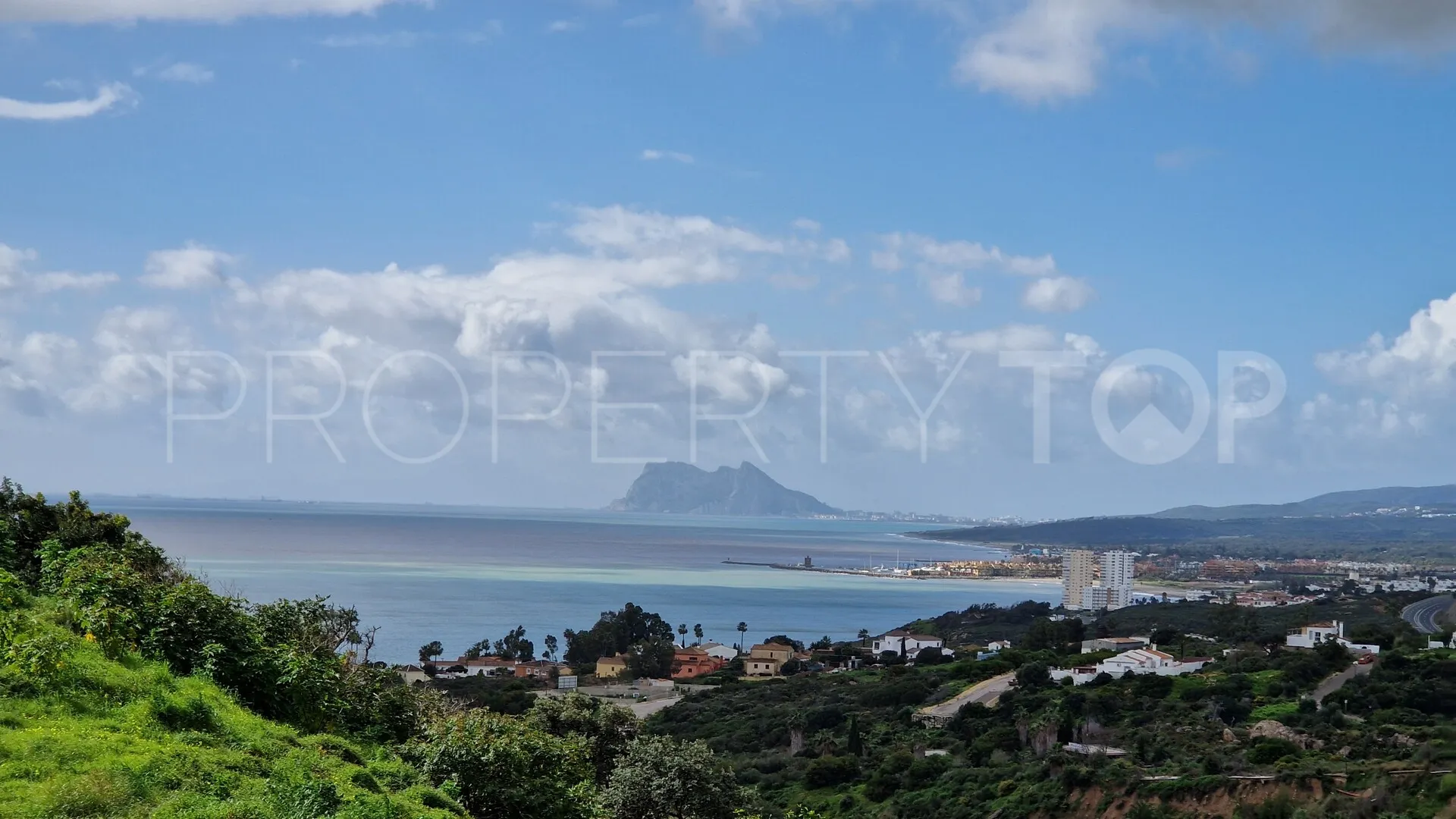 Bahia de las Rocas, atico duplex en venta de 3 dormitorios