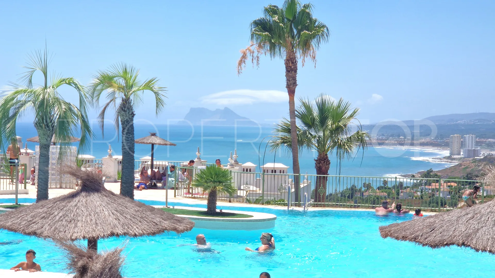 Bahia de las Rocas, atico duplex en venta de 3 dormitorios