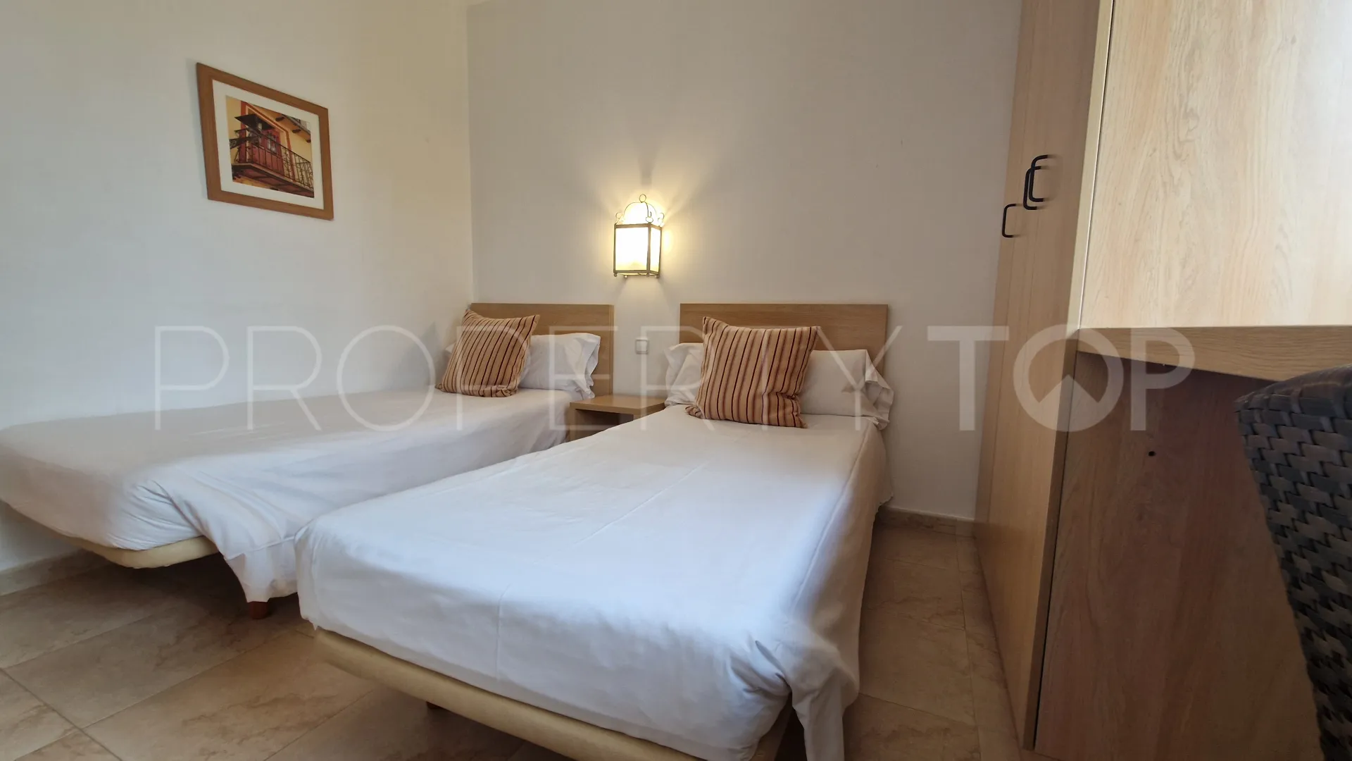 Bahia de las Rocas, atico duplex en venta de 3 dormitorios
