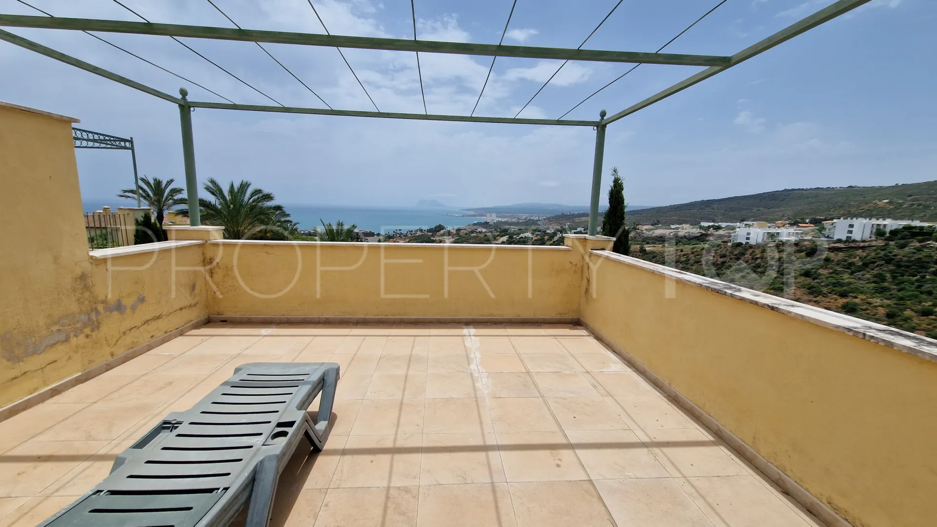 Bahia de las Rocas, atico duplex en venta de 3 dormitorios