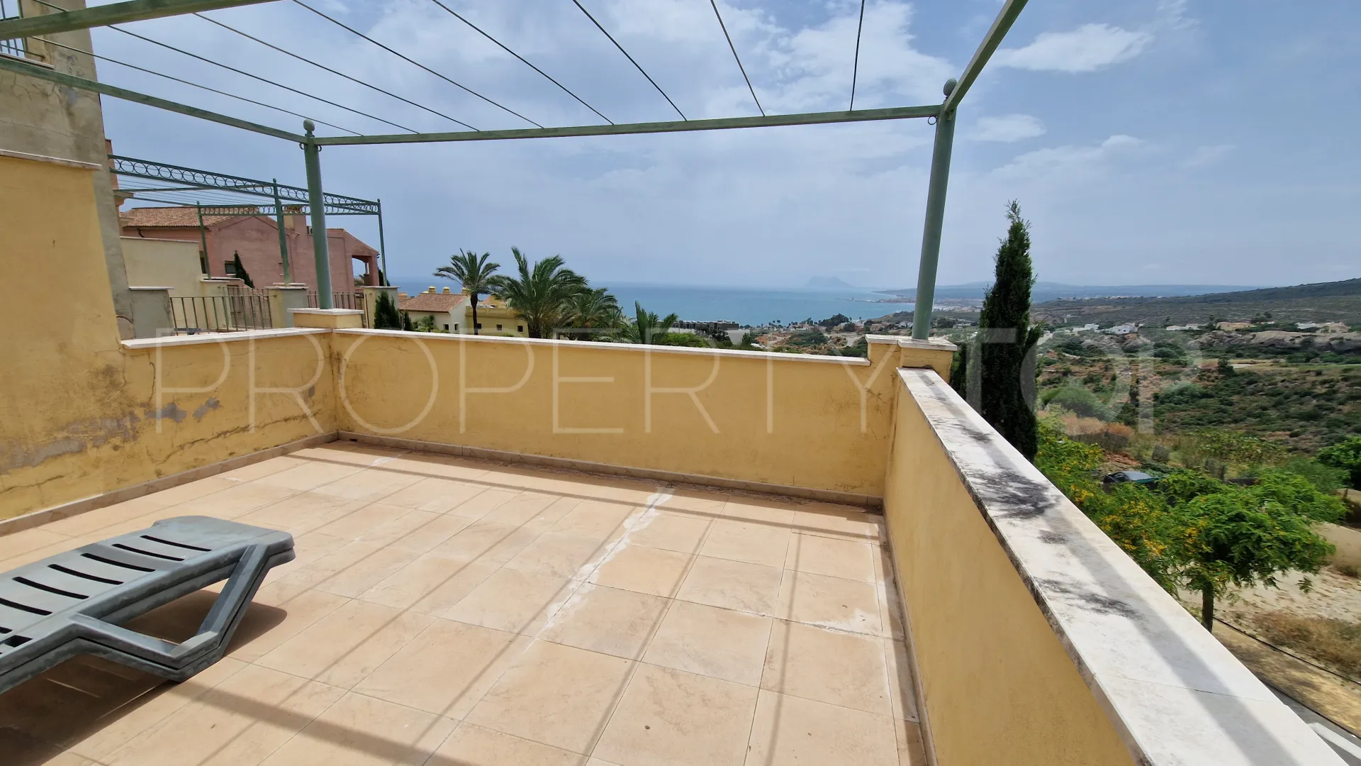 Bahia de las Rocas, atico duplex en venta de 3 dormitorios