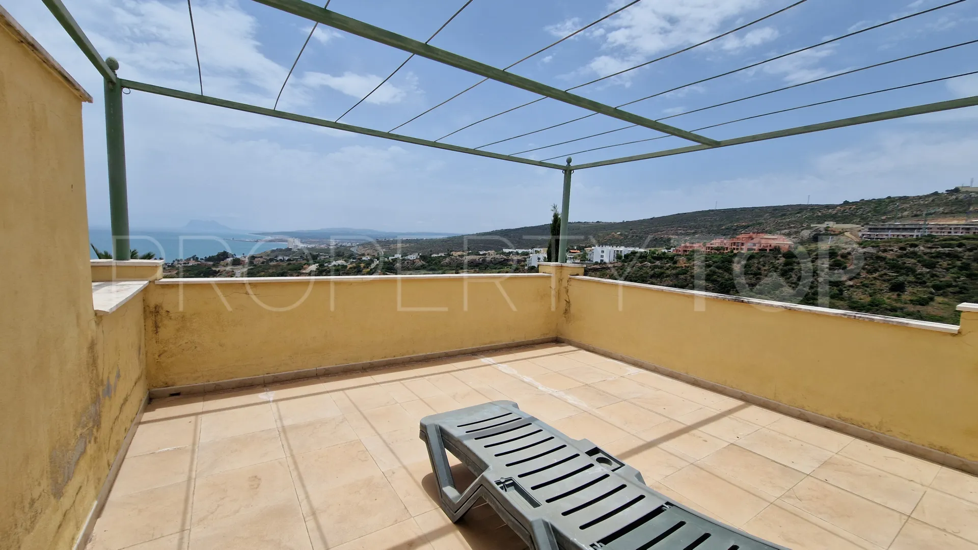 Bahia de las Rocas, atico duplex en venta de 3 dormitorios