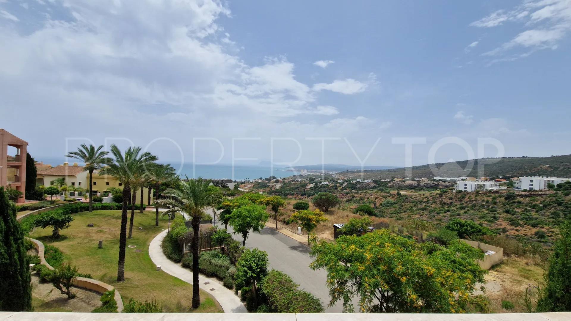 Bahia de las Rocas, atico duplex en venta de 3 dormitorios