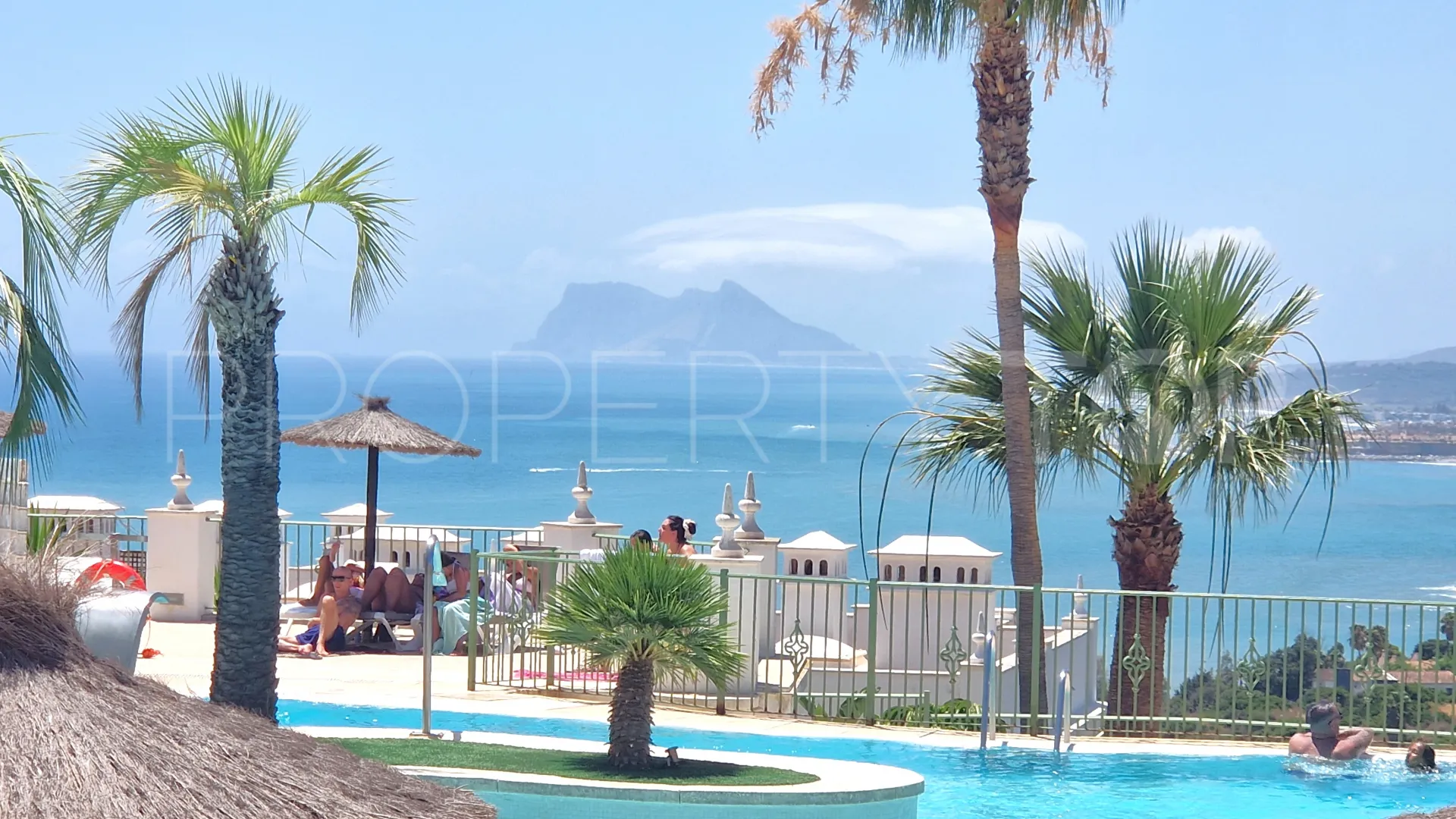Bahia de las Rocas, atico duplex en venta de 3 dormitorios