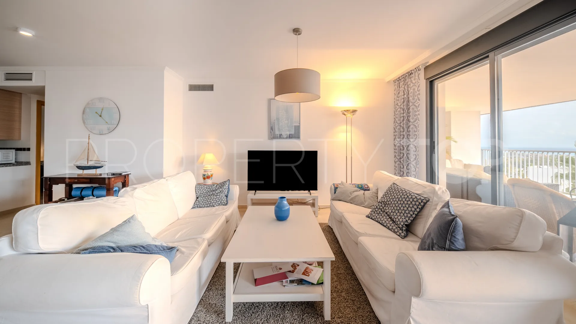 Se vende apartamento de 4 dormitorios en Doña Julia