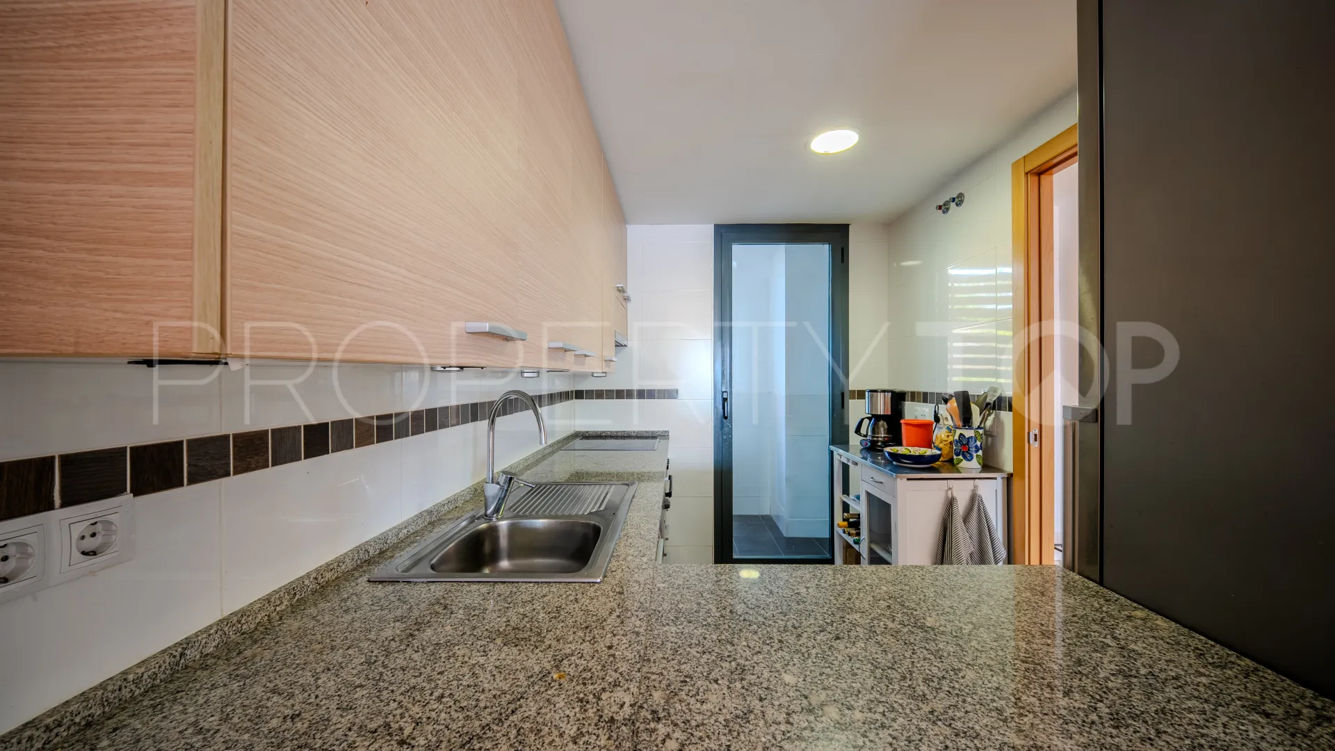 Se vende apartamento de 4 dormitorios en Doña Julia