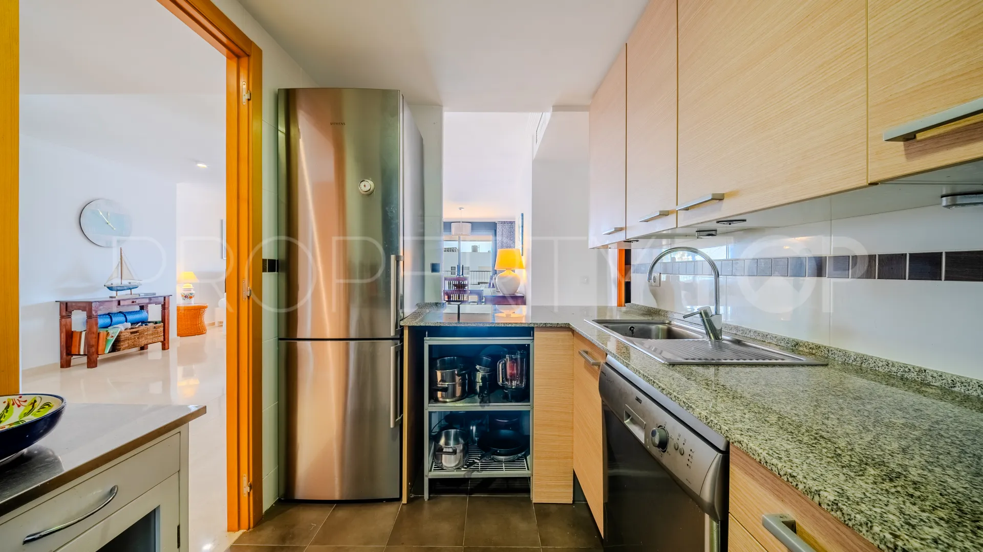Se vende apartamento de 4 dormitorios en Doña Julia