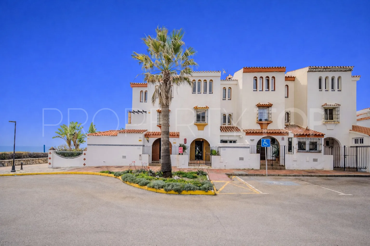 Adosado en venta de 5 dormitorios en Marina de Casares