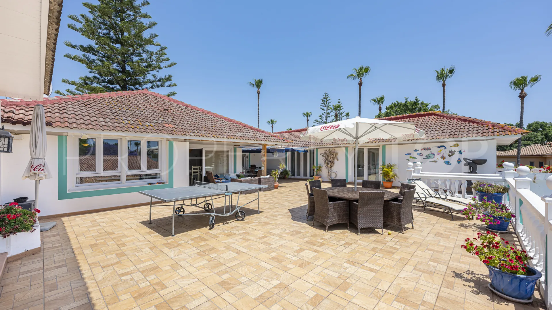 Comprar villa de 5 dormitorios en Sotogrande Costa