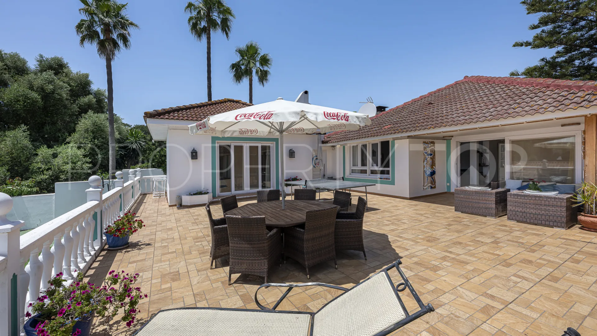 Comprar villa de 5 dormitorios en Sotogrande Costa