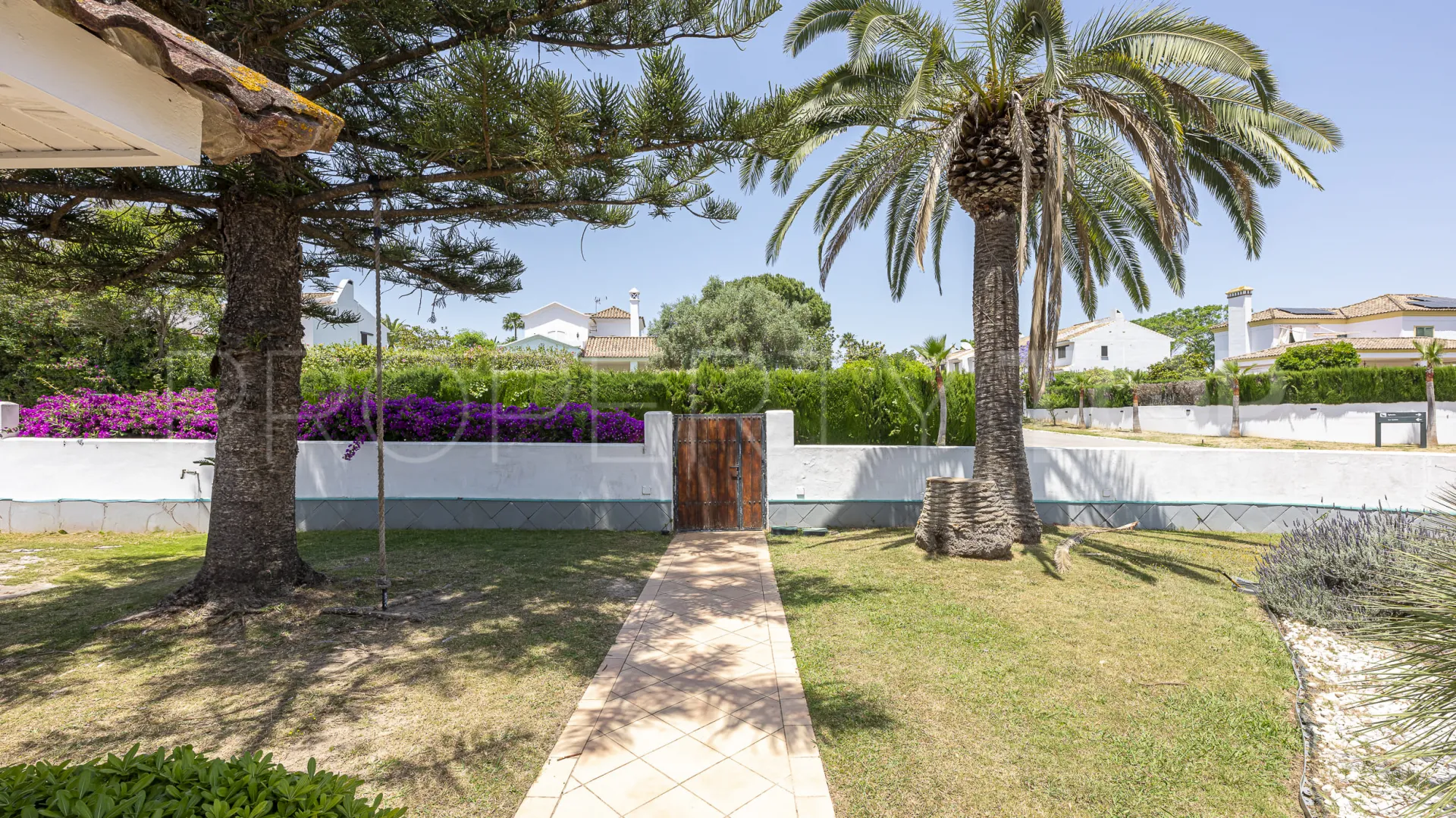 Comprar villa de 5 dormitorios en Sotogrande Costa