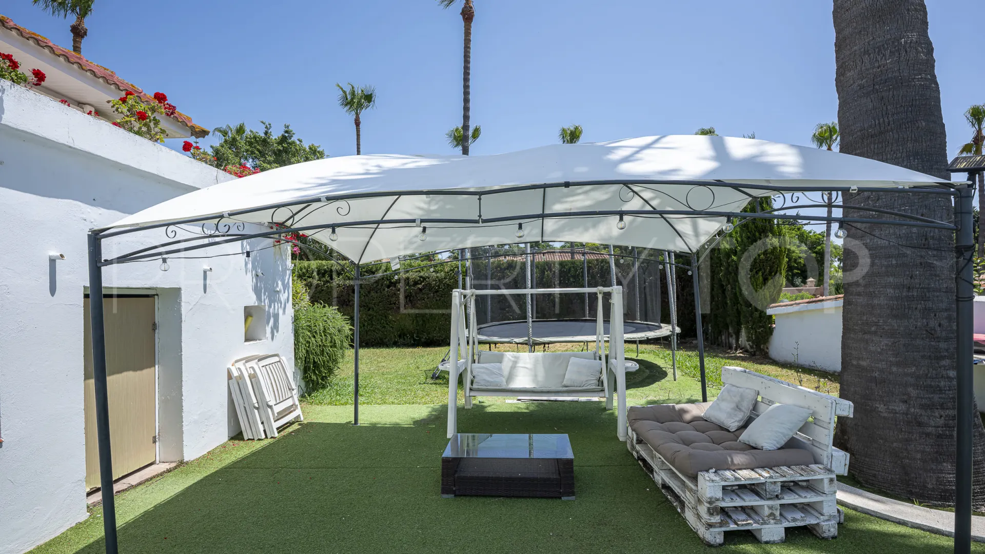 Comprar villa de 5 dormitorios en Sotogrande Costa