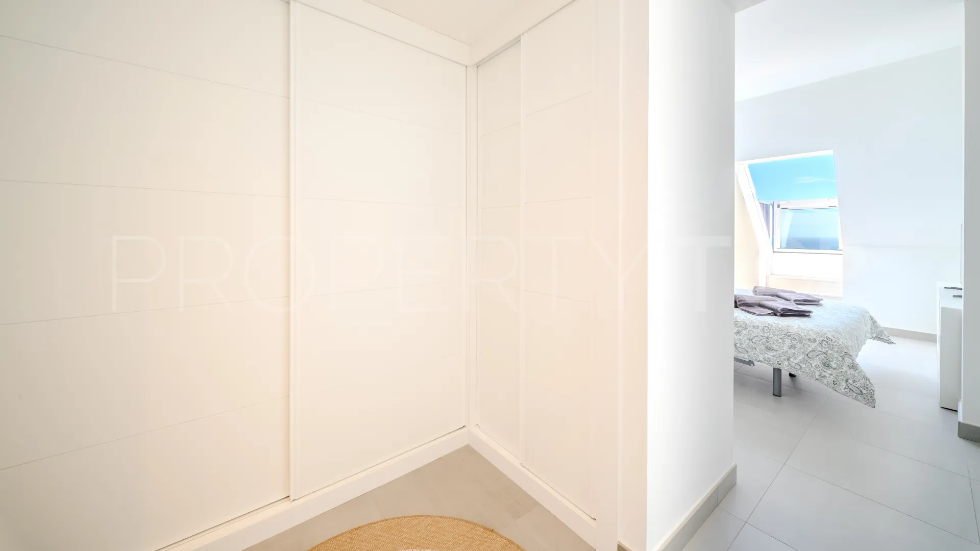 La Duquesa, Ático de 2 dormitorios en venta