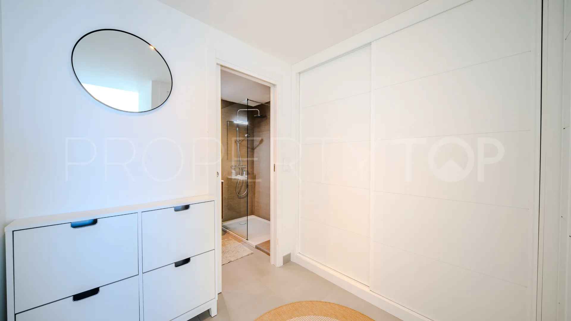 La Duquesa, Ático de 2 dormitorios en venta