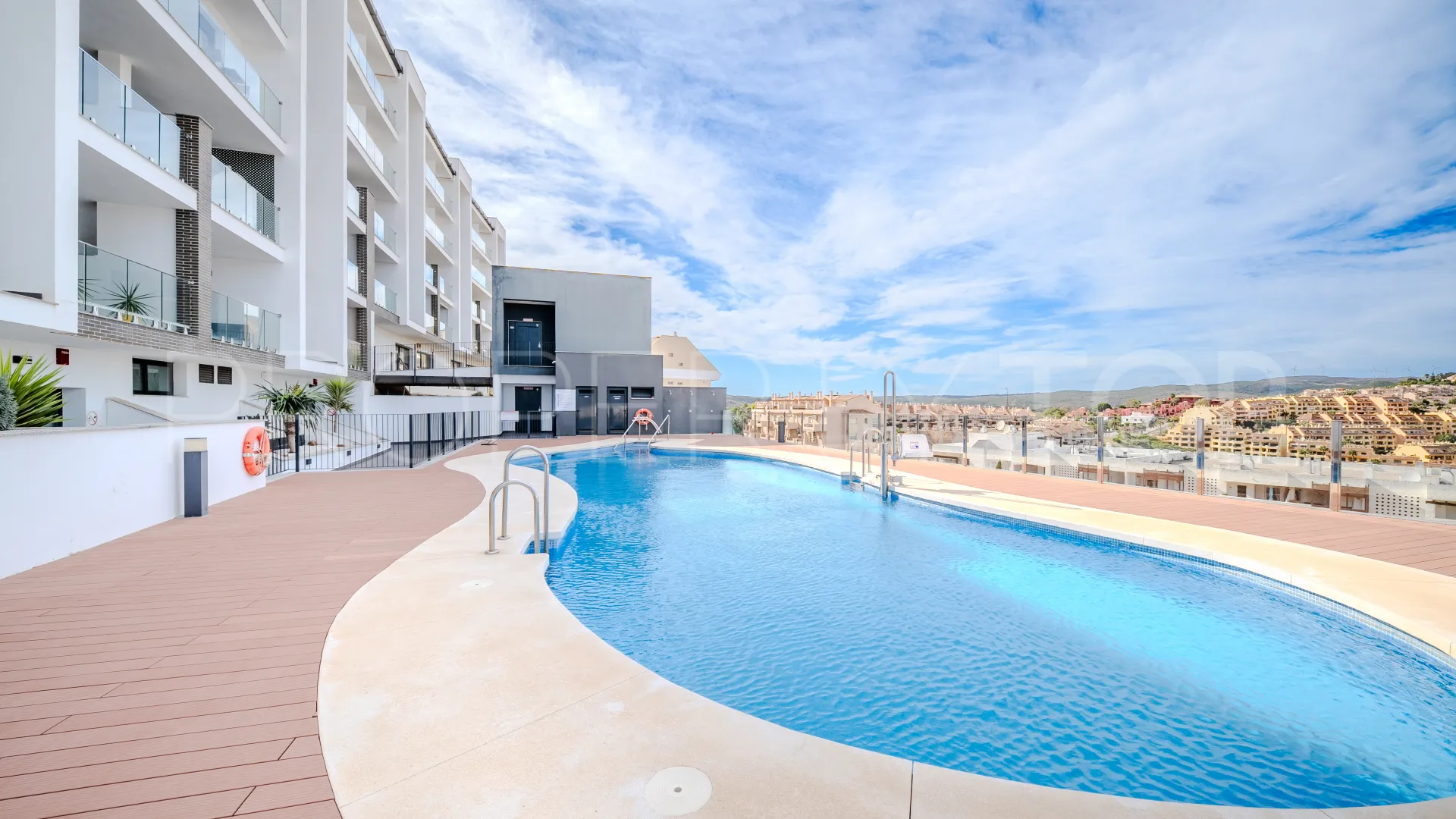 La Duquesa, Ático de 2 dormitorios en venta