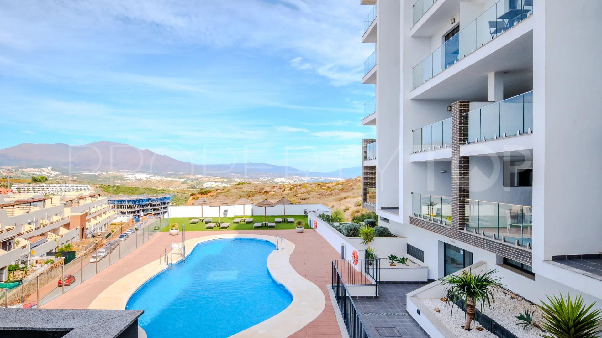 La Duquesa, Ático de 2 dormitorios en venta