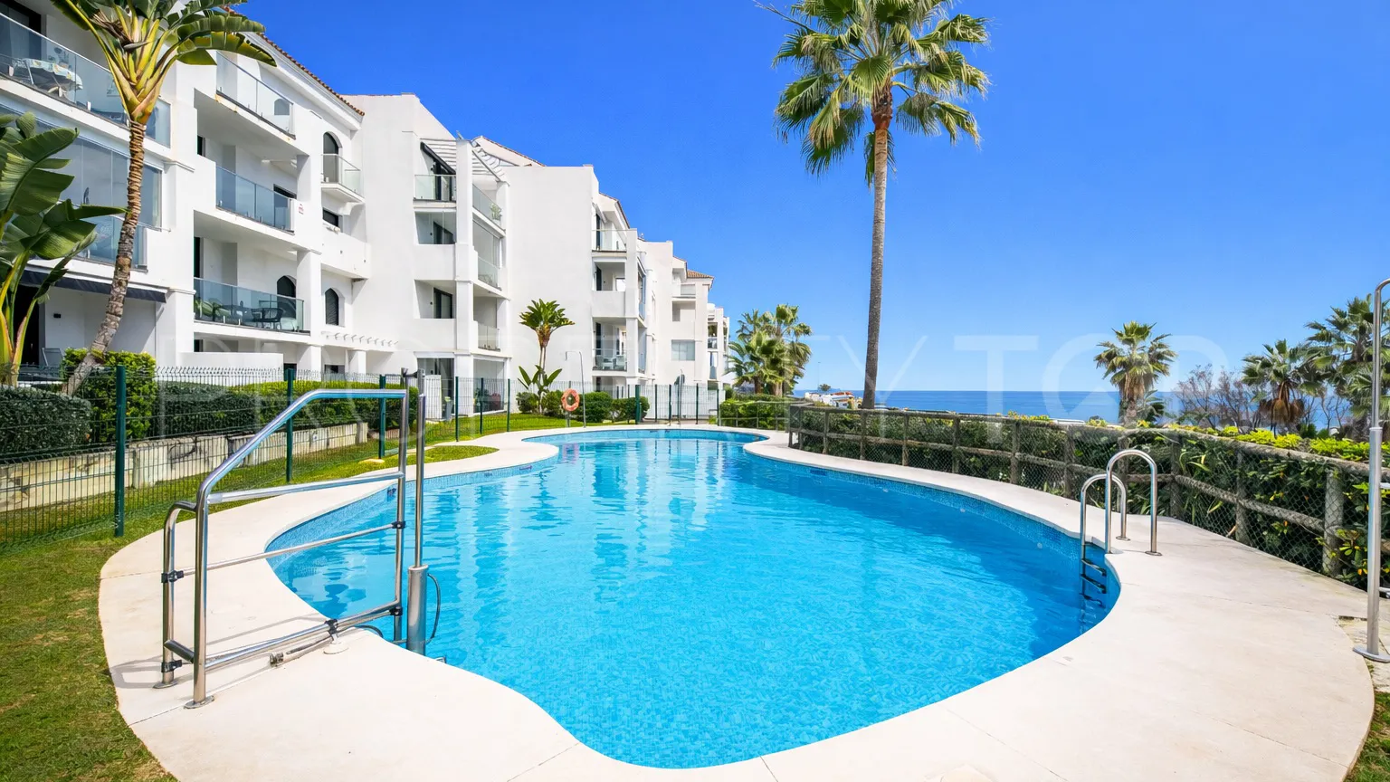 Se vende apartamento planta baja de 2 dormitorios en La Paloma