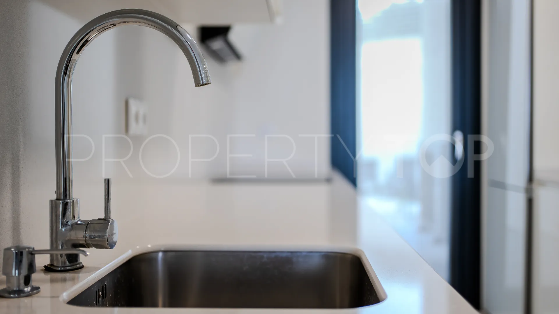 Se vende apartamento planta baja de 2 dormitorios en La Paloma