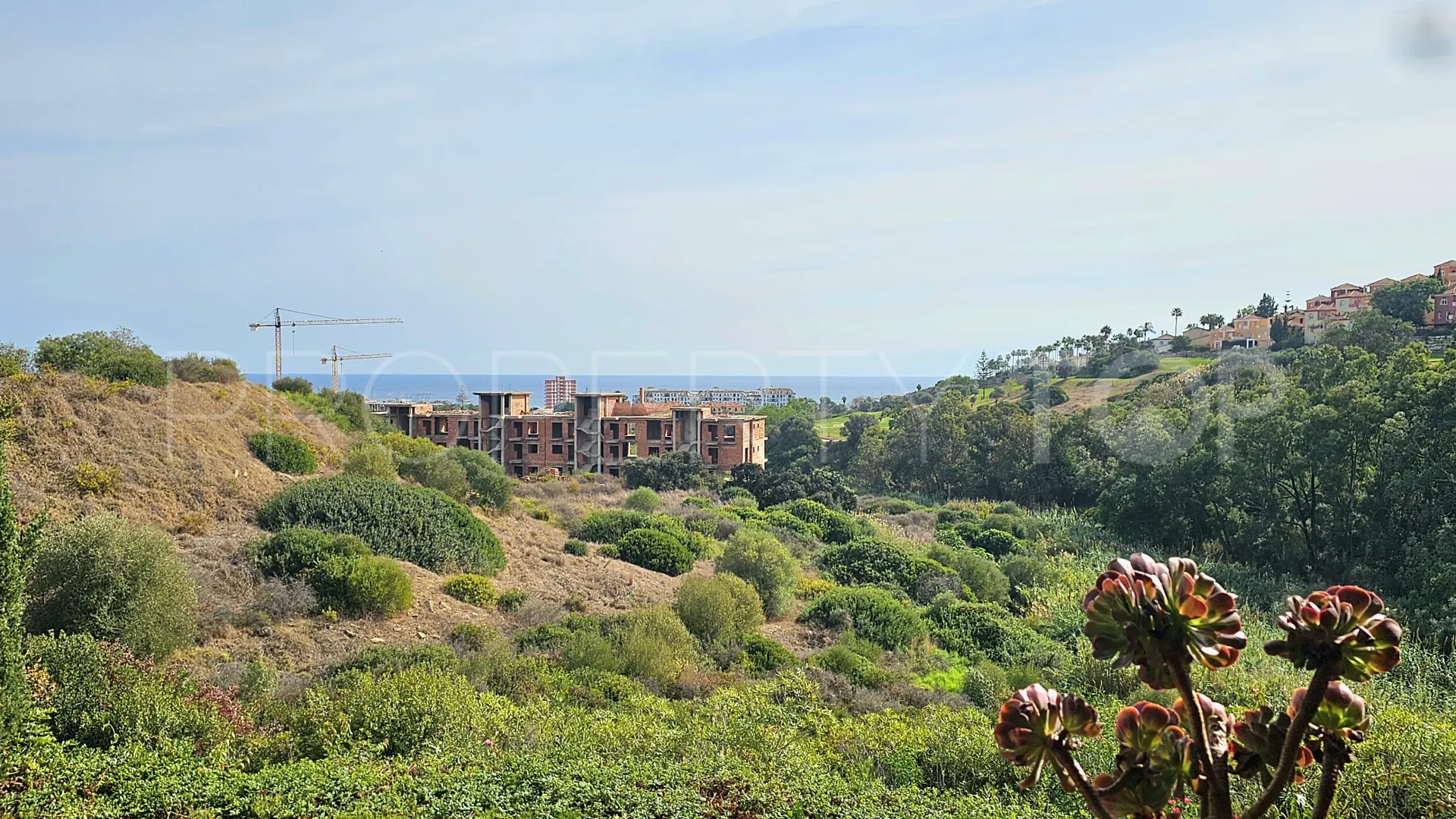 Se vende apartamento planta baja en Coto Real