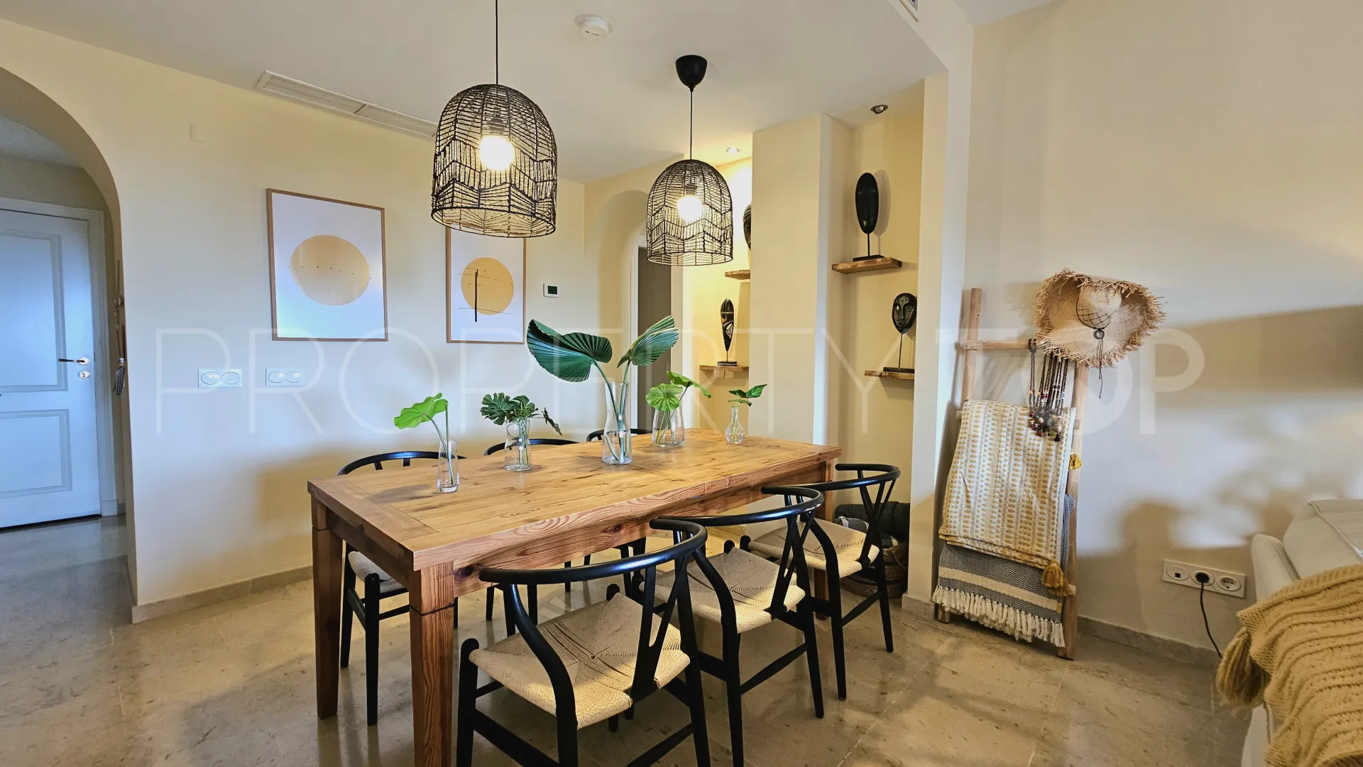 Se vende apartamento planta baja en Coto Real