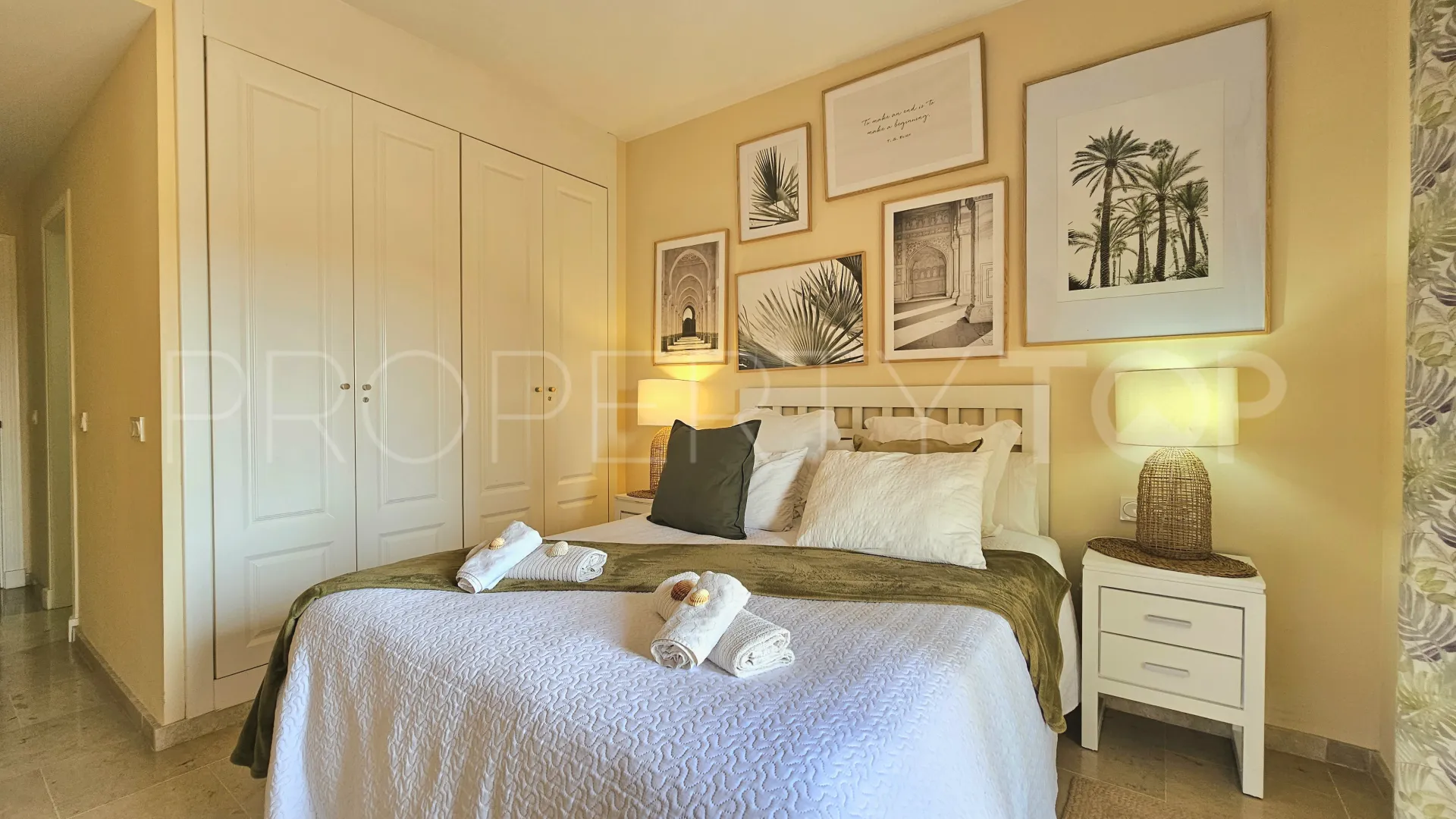 Se vende apartamento planta baja en Coto Real