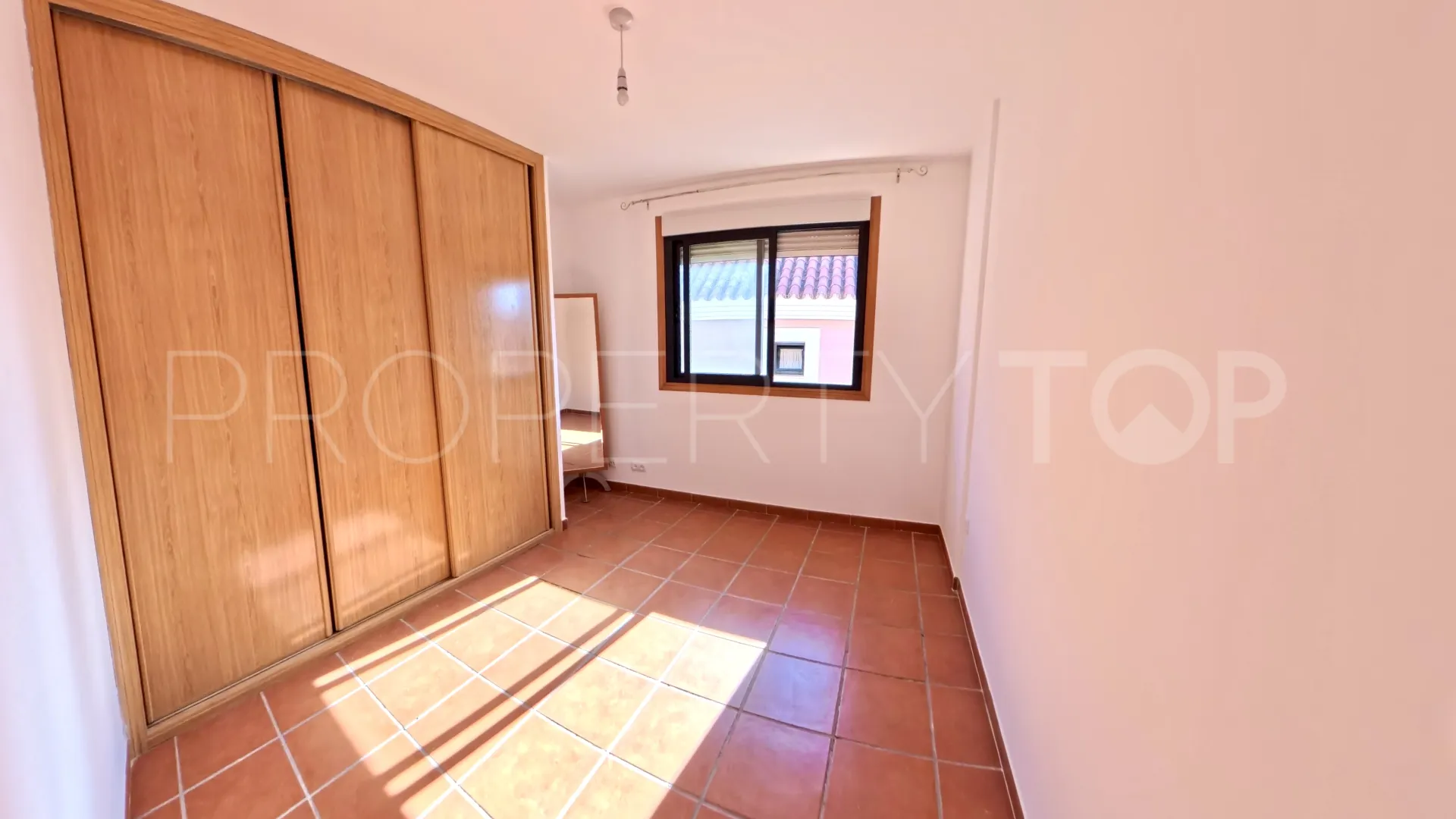 Casa de 3 dormitorios en venta en Sabinillas