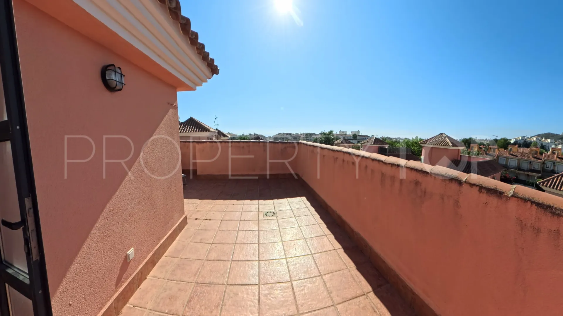 Casa de 3 dormitorios en venta en Sabinillas