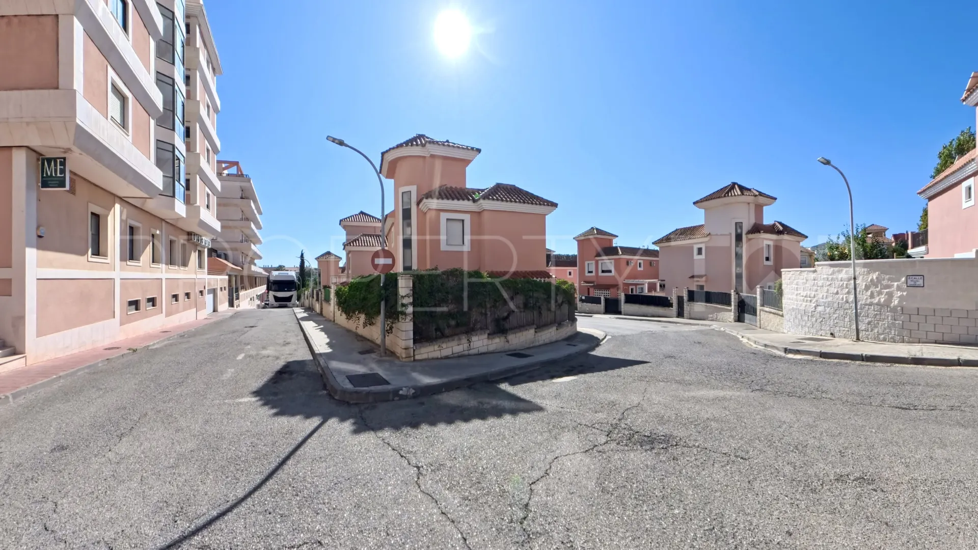 Casa de 3 dormitorios en venta en Sabinillas