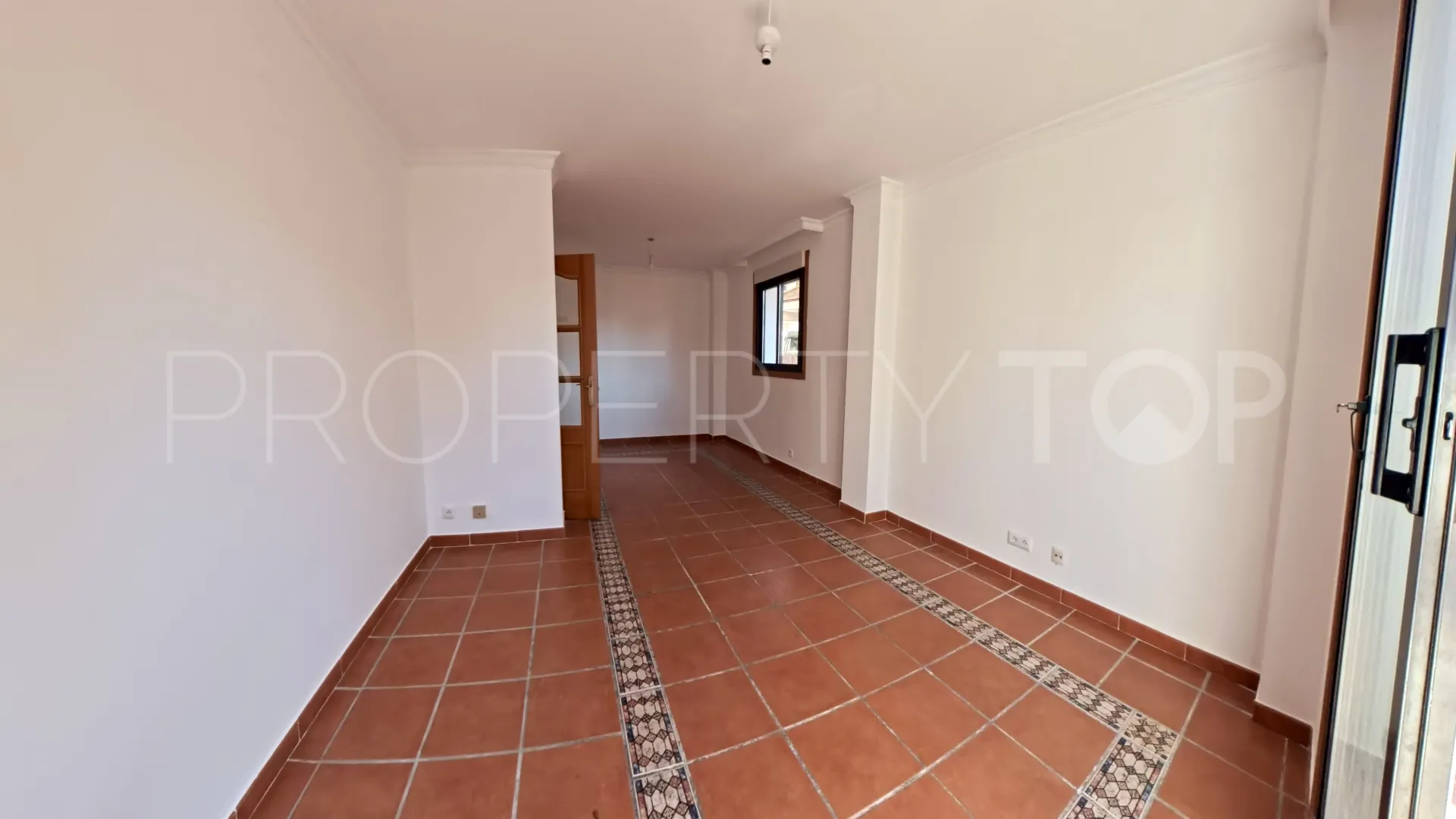 Casa de 3 dormitorios en venta en Sabinillas